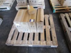4x boxes of Lumineux G24D-1 2 Pin 4200k Cool White Fluorescent Bulbs (100pcs per box)