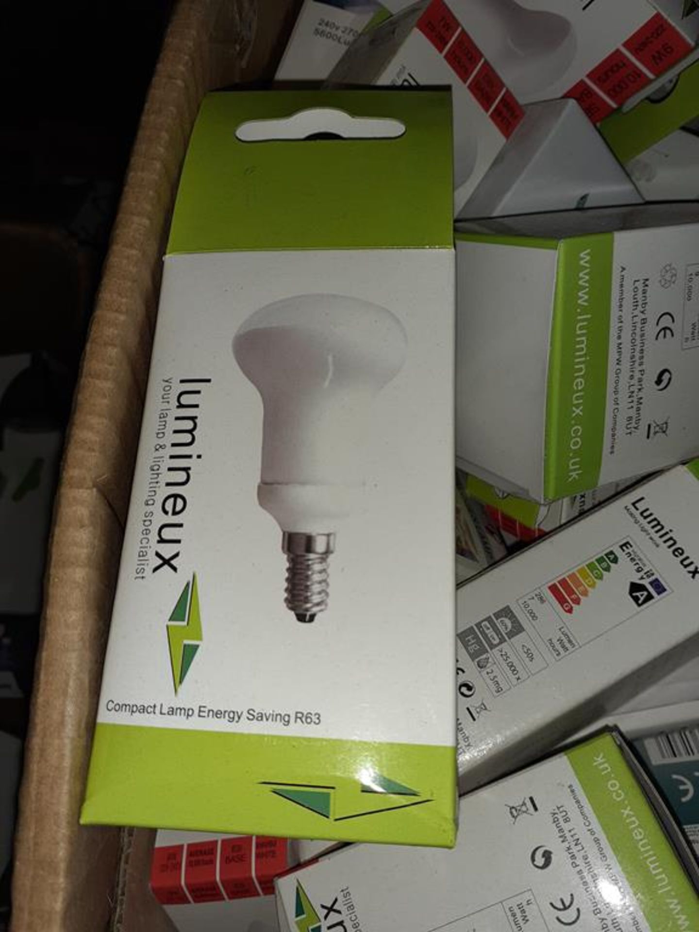 2 x boxes of various Lumineux light bulbs - Image 4 of 11
