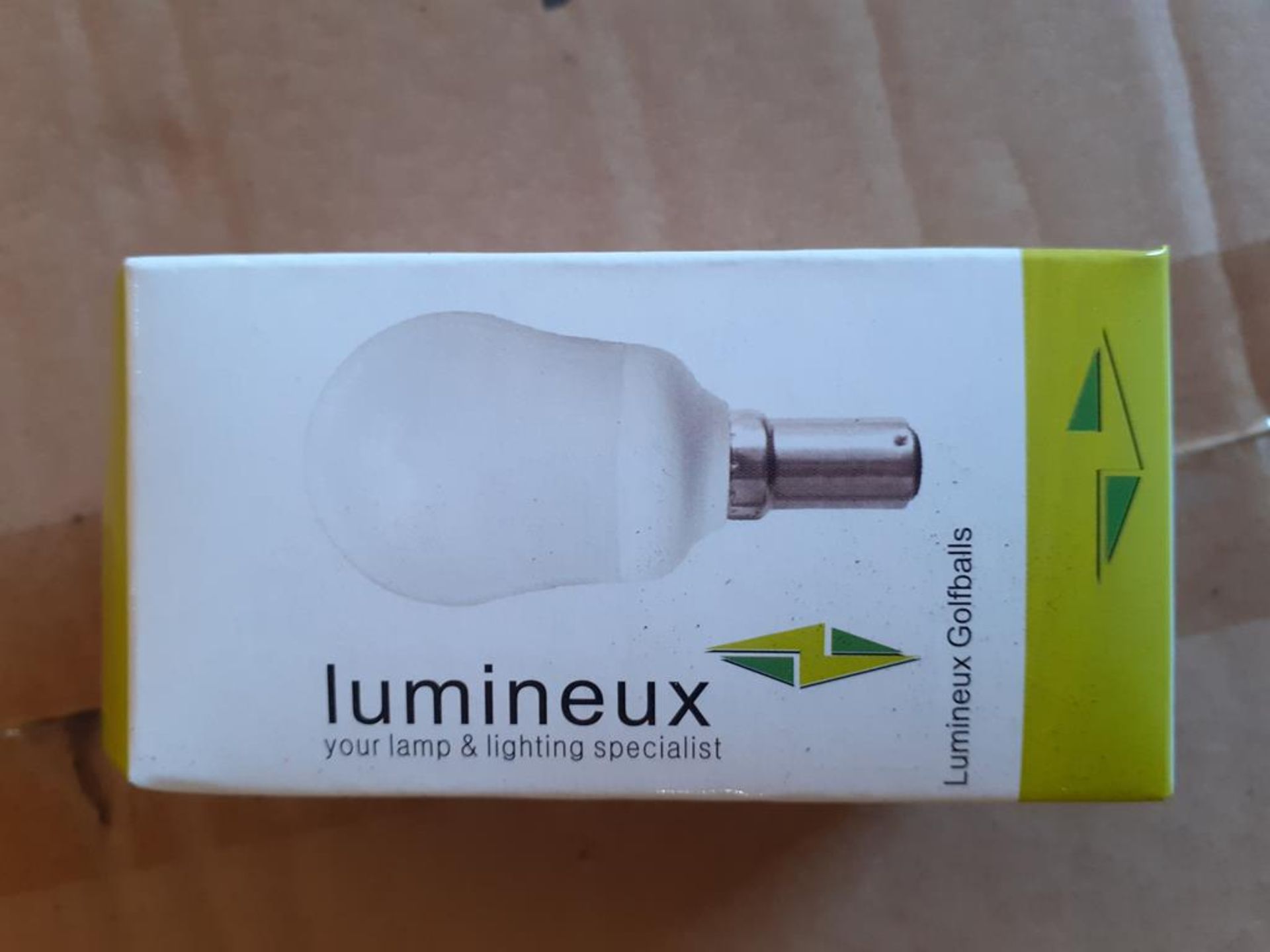 4x boxes of Lumineux Golf Ball CFL 11W B15 2700K Warm White Bulbs (100pcs per box) - Image 4 of 5