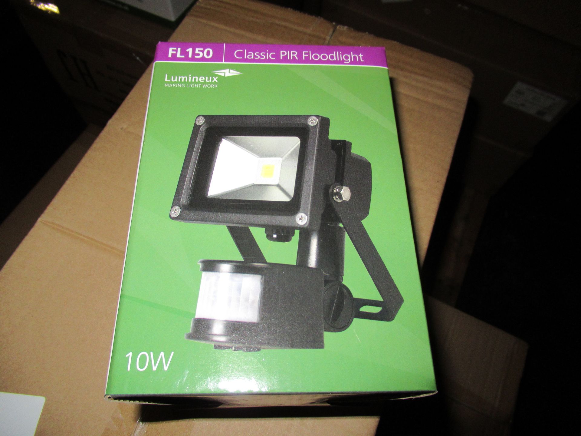 100 x LED PIR Floodlight 10W 4000K black - Image 3 of 5