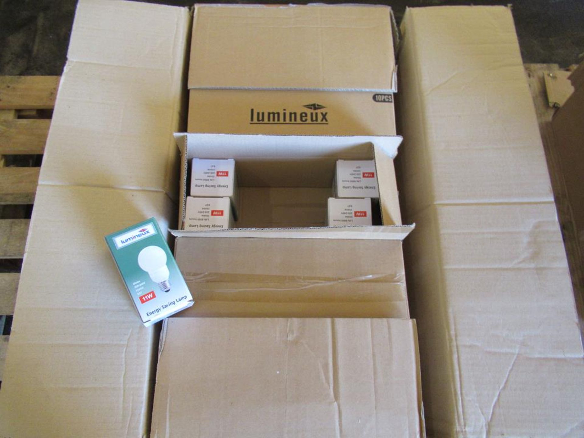 2x boxes of Lumineux Globe 11W E27 3500K 220-240V Energy Saving Bulbs (50pcs per box, 1 box contains - Image 5 of 5
