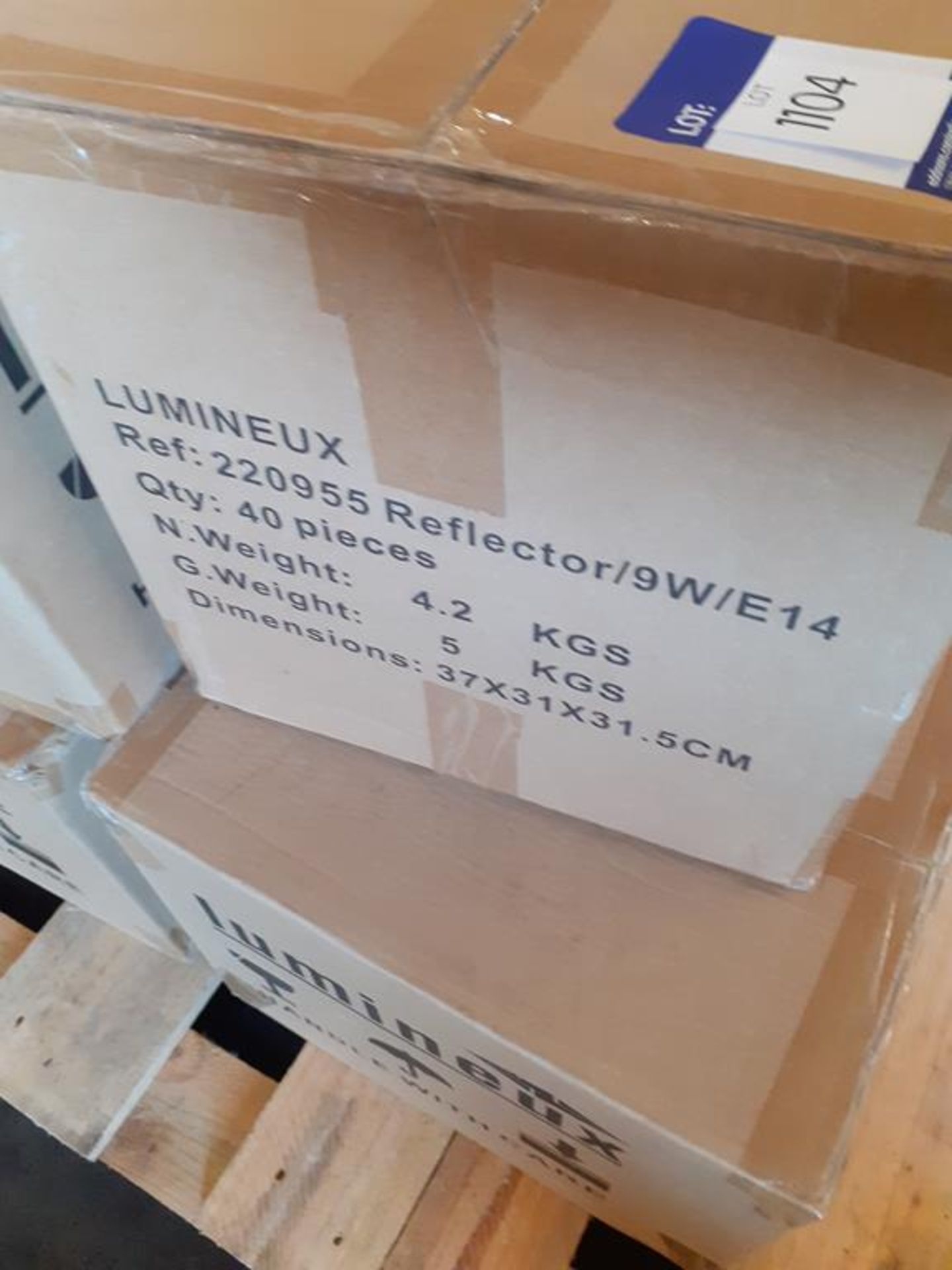 6x boxes of Lumineux Reflector 7W E14 2700K 220-240V Engery Saving Bulbs (40pcs per box) - Image 2 of 5