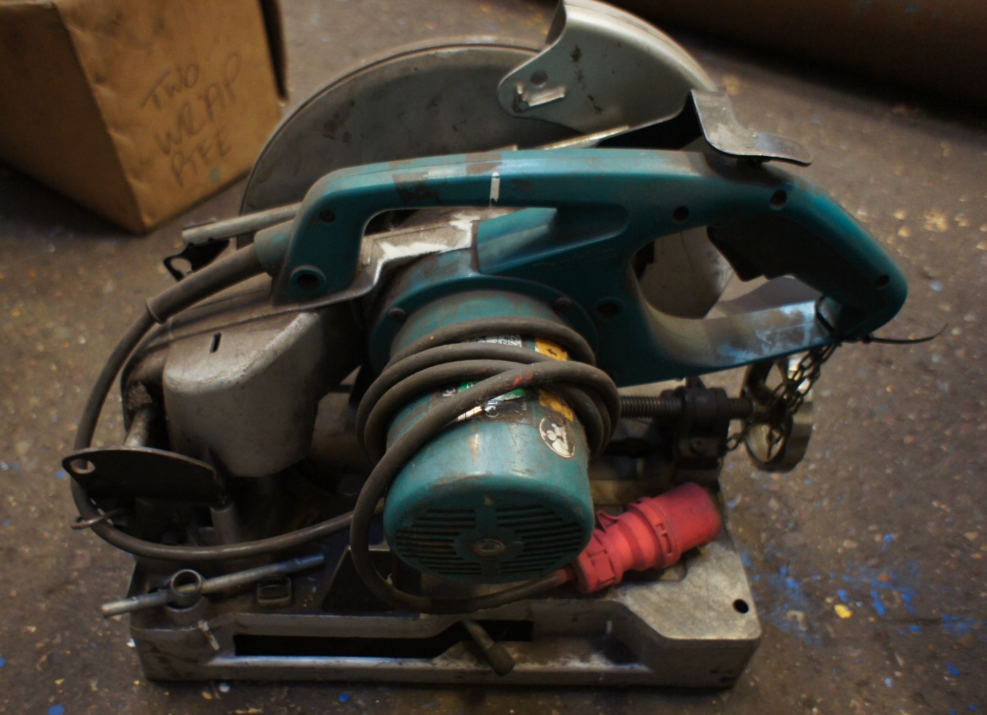 Makita Cut Off Saw, 305mm Diameter 110v - Image 2 of 2