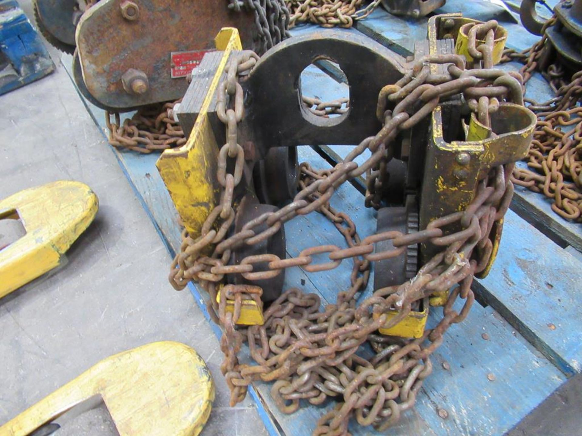 2 X various Trolley Lifting Chain Hoists (both 200KG). Please Note this lot is located at - Image 3 of 4