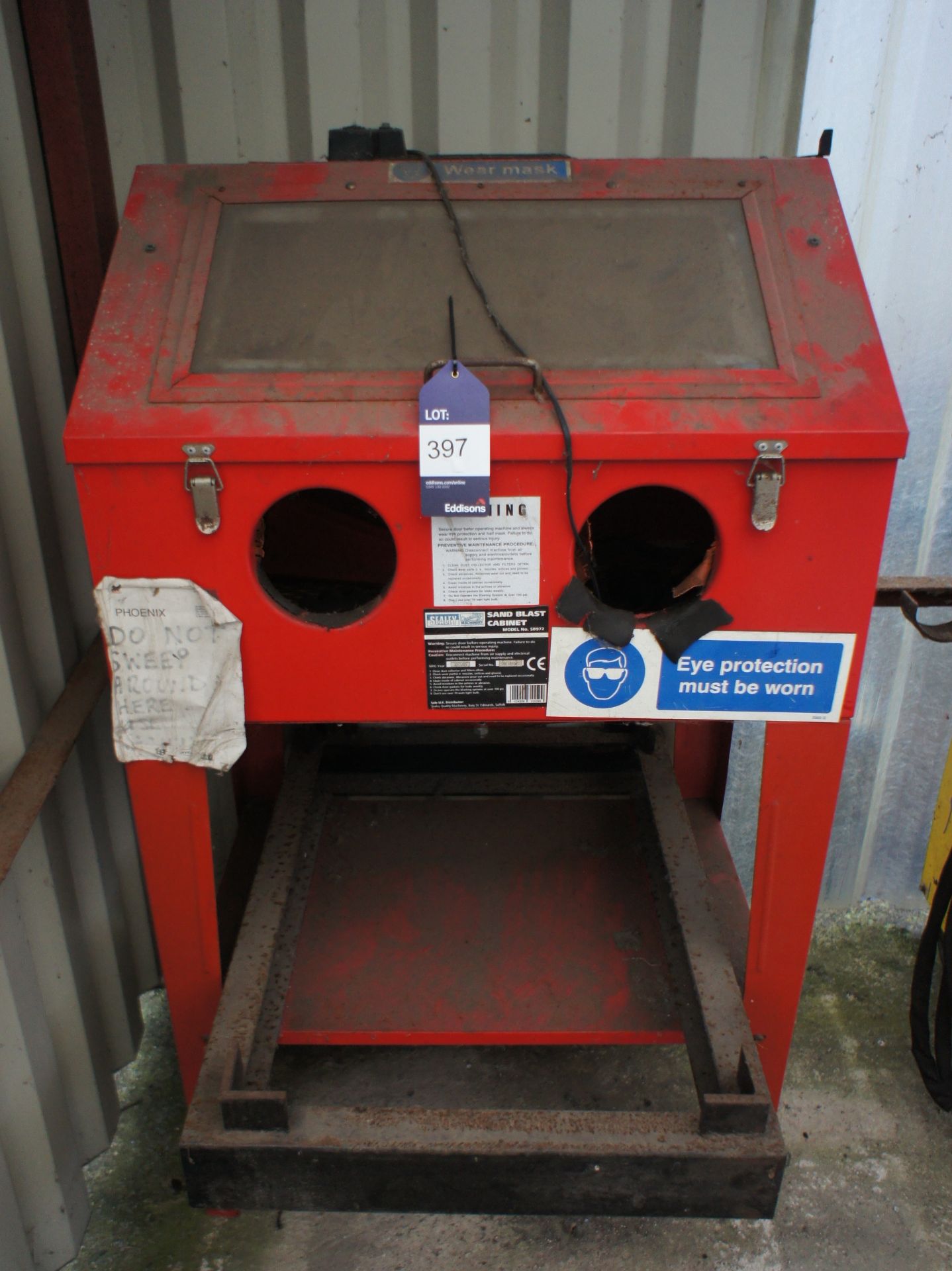 Sealey SB972 sand blast cabinet (spares/repairs) - Image 2 of 2