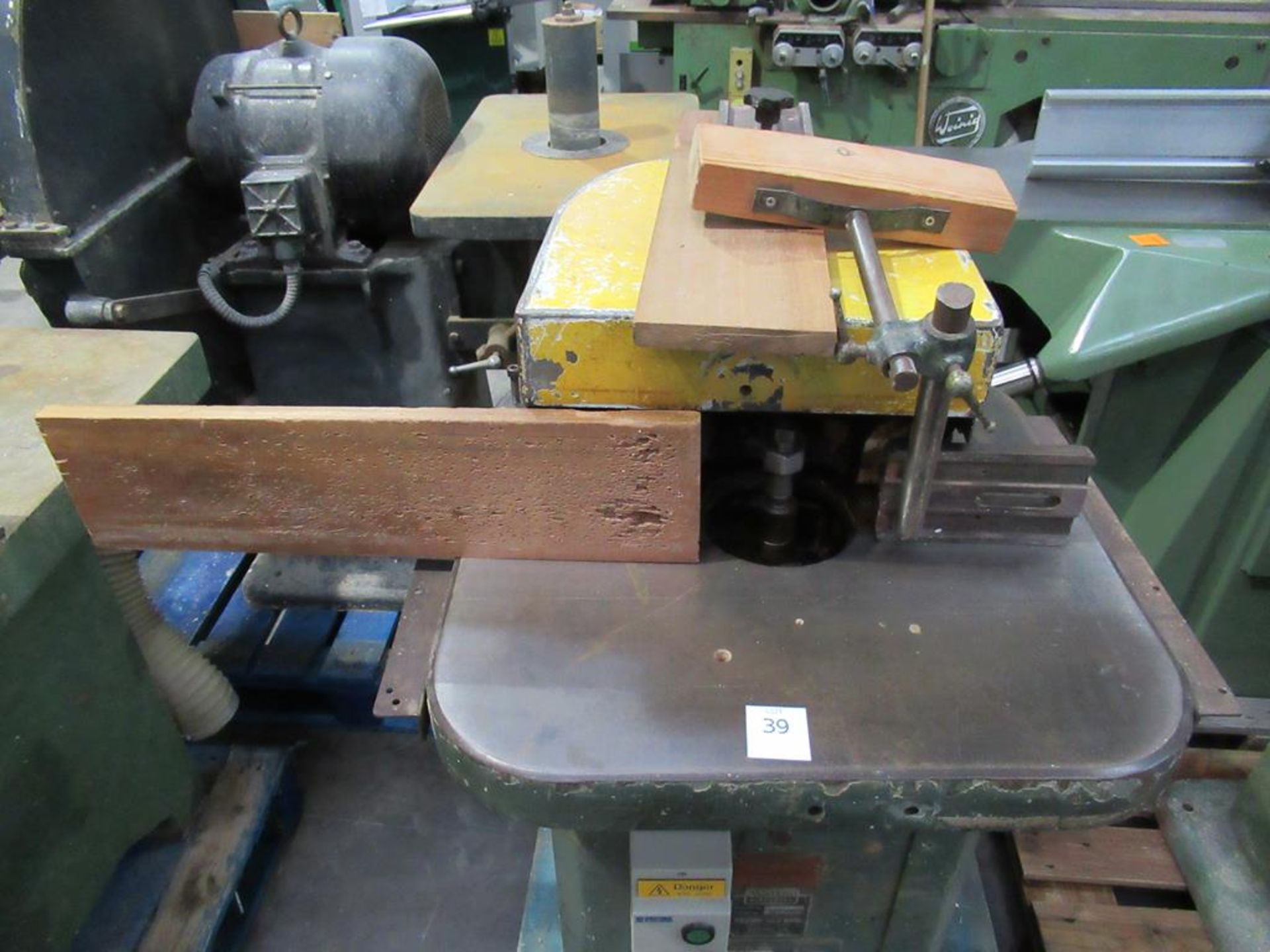 Wadkin Bursgreen spindle moulder s/n RS57648 - Image 4 of 5