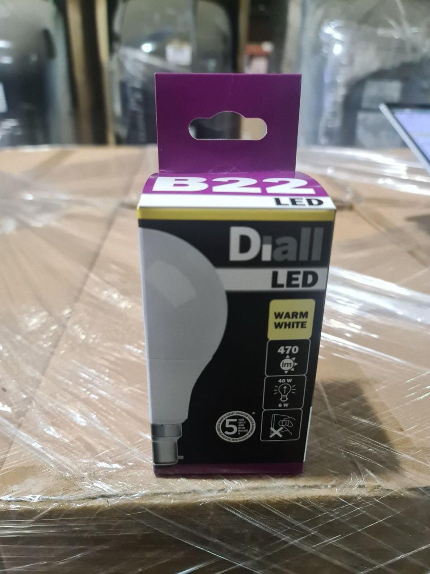 (ED16) PALLET TO CONTAIN 1,344 WARM WHITE LED LIGHTBULBS B22. 470LM. 6W = 40W