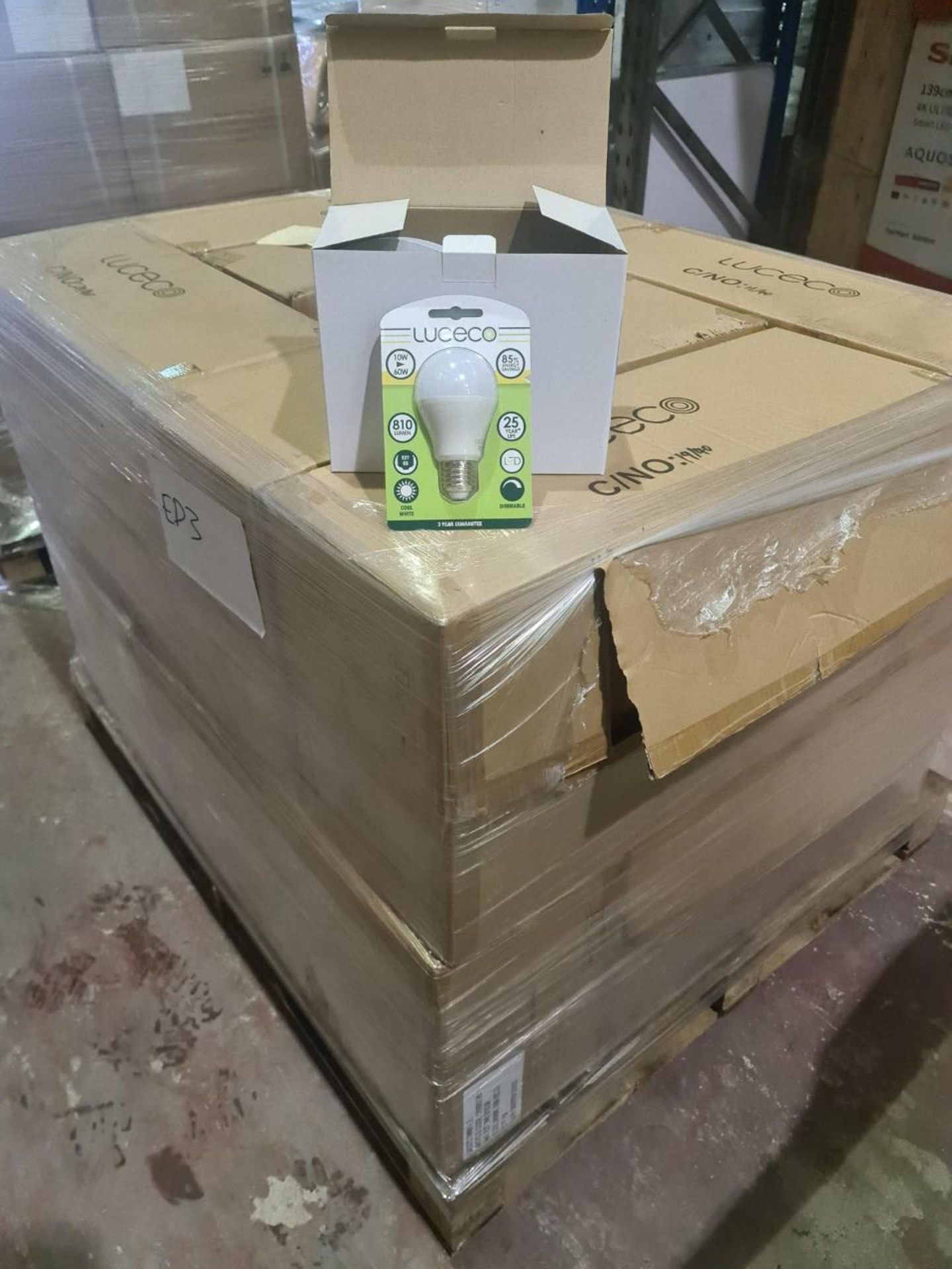 (ED3) PALLET TO CONTAIN 600 x NEW LUCECO LED LIGHTBULBS. 10W=60W. COOL WHITE. 810 LUMEN. E27 ES