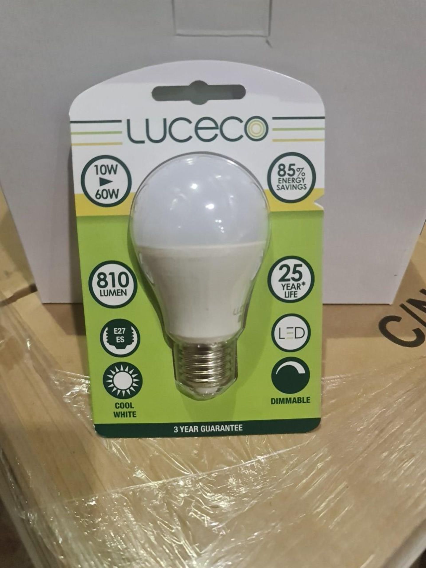 (ED12) PALLET TO CONTAIN 900 x NEW LUCECO LED LIGHTBULBS. 10W=60W. NATURAL WHITE. 810 LUMEN. E27