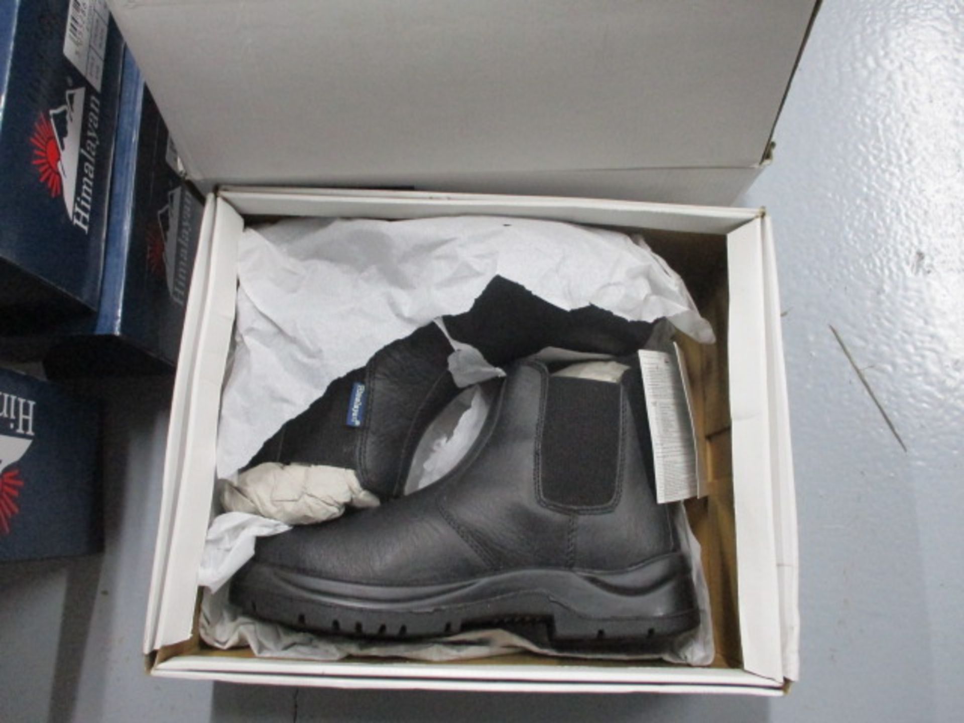 Safety footwear - Image 5 of 6