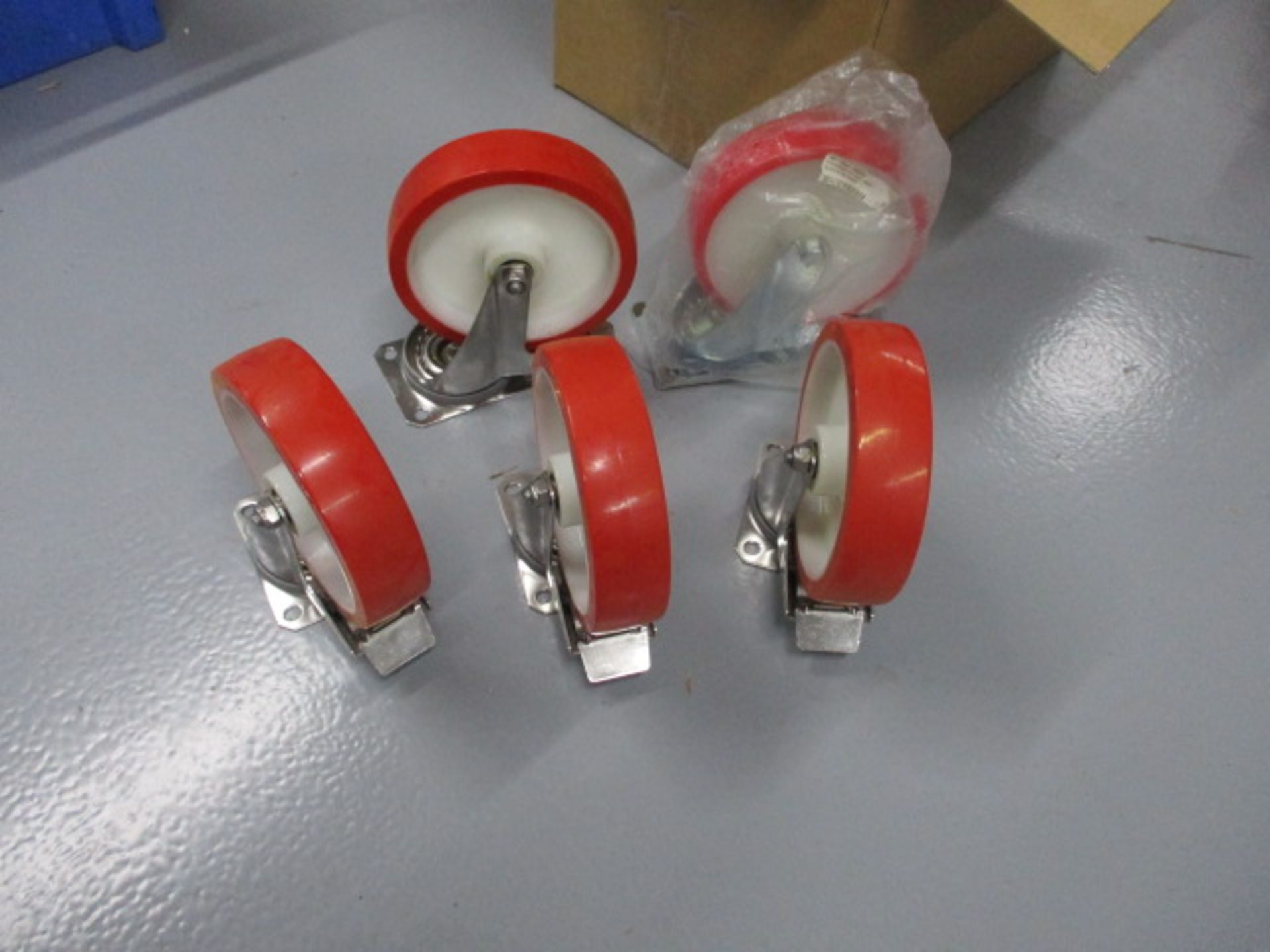 Industrial castors