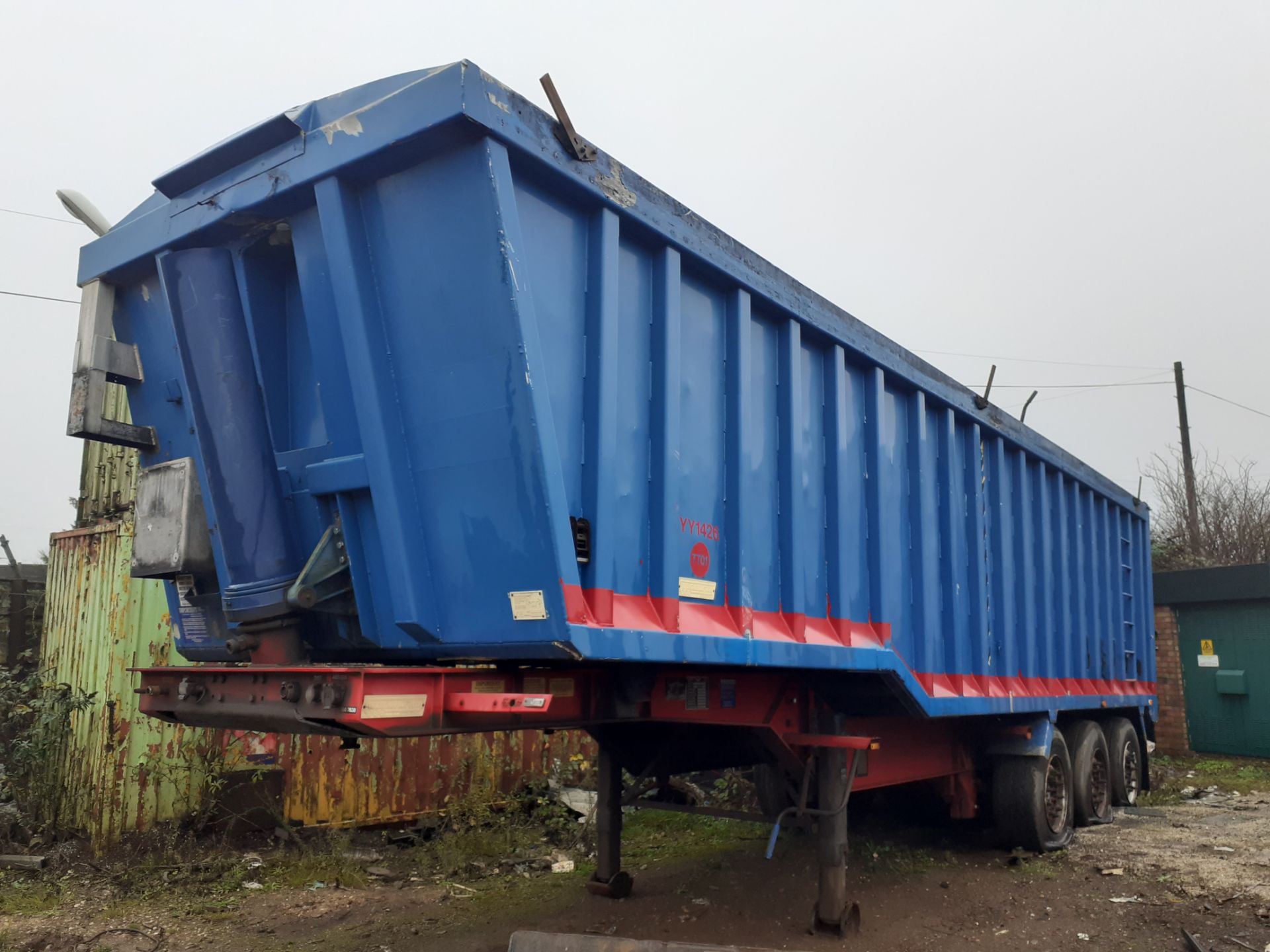 A 2003 Triaxle Weighlifter Hydraulic Trailer/ Tipper