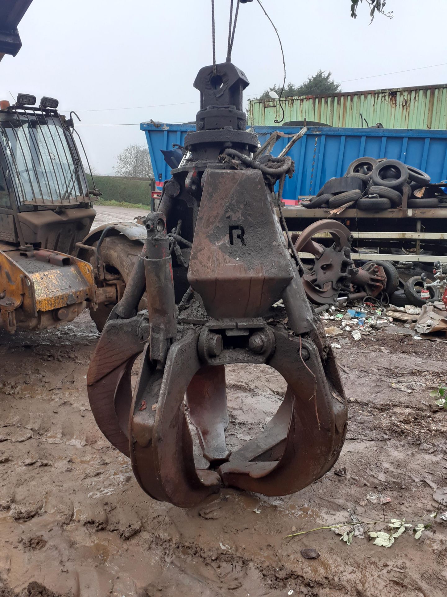 Steel Hydraulic Grab Bucket. Condition Unkown - Image 2 of 5