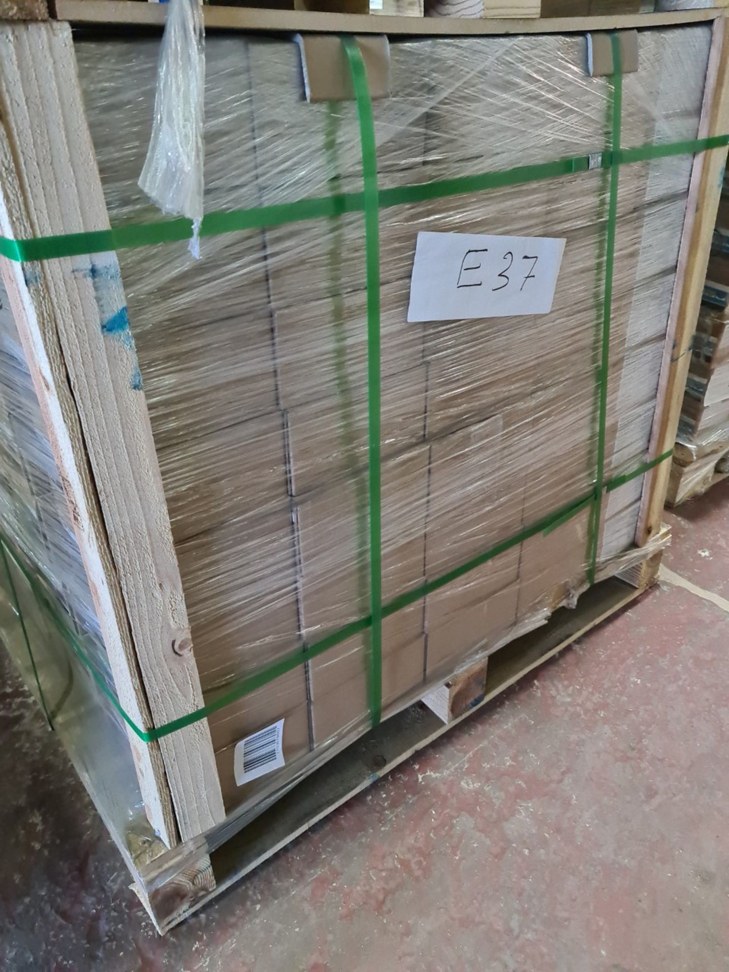 (E37) PALLET TO CONTAIN 200 x NEW 4KG BOXES OF M8x