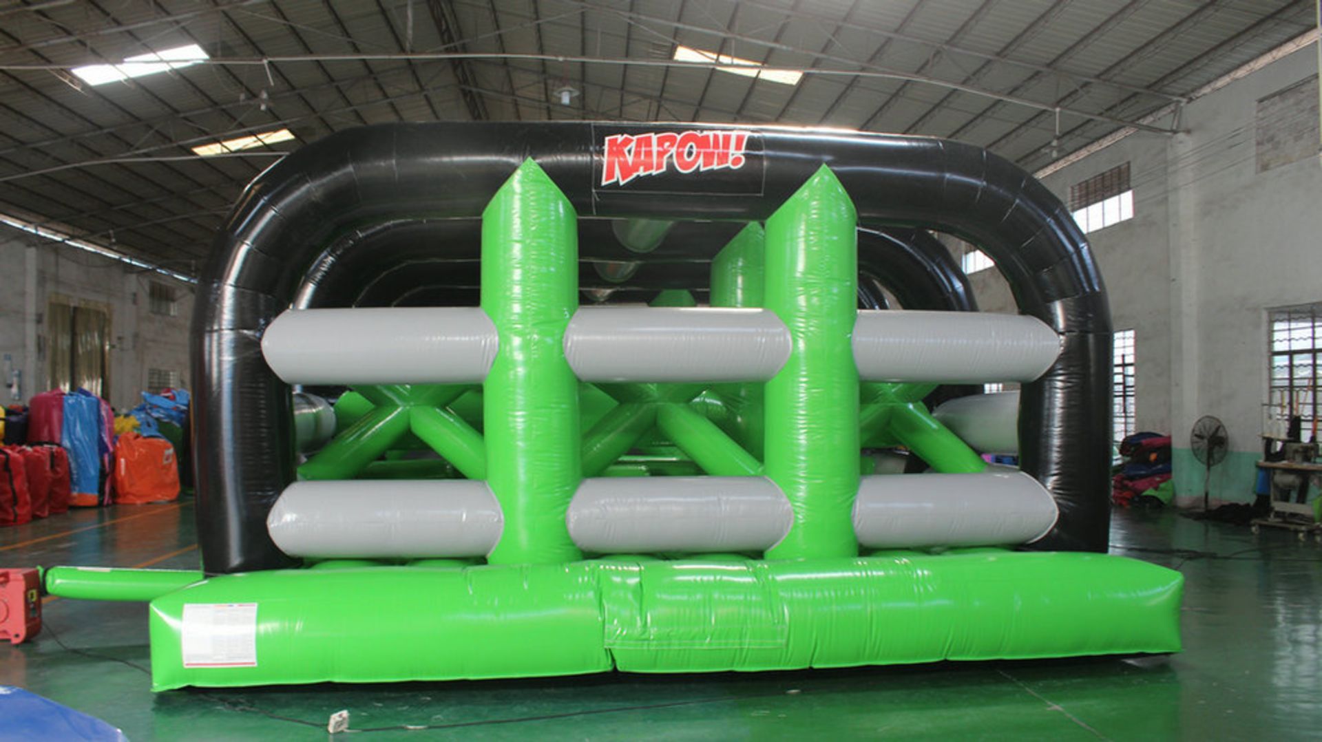 Kapow Inflatable Obstacle course, comprising 12 as - Image 4 of 46