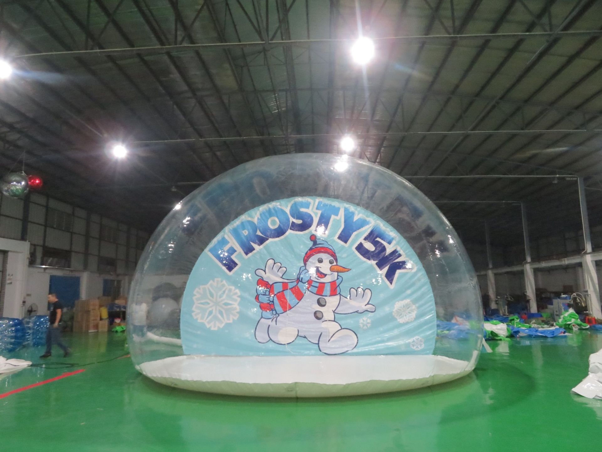 Frosty 5K Fun Run, including inflatable igloo, arc - Image 3 of 31