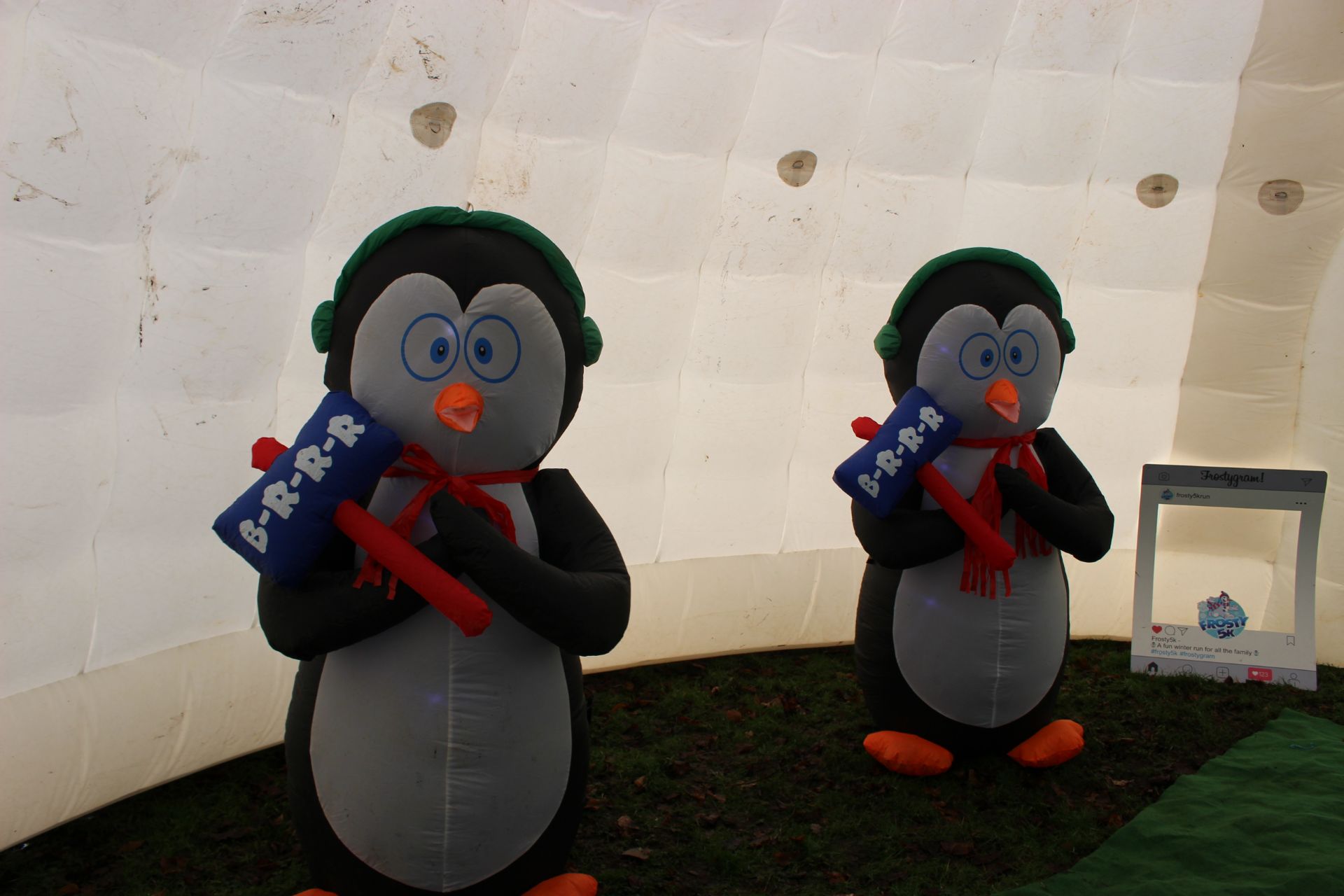 Frosty 5K Fun Run, including inflatable igloo, arc - Image 23 of 31