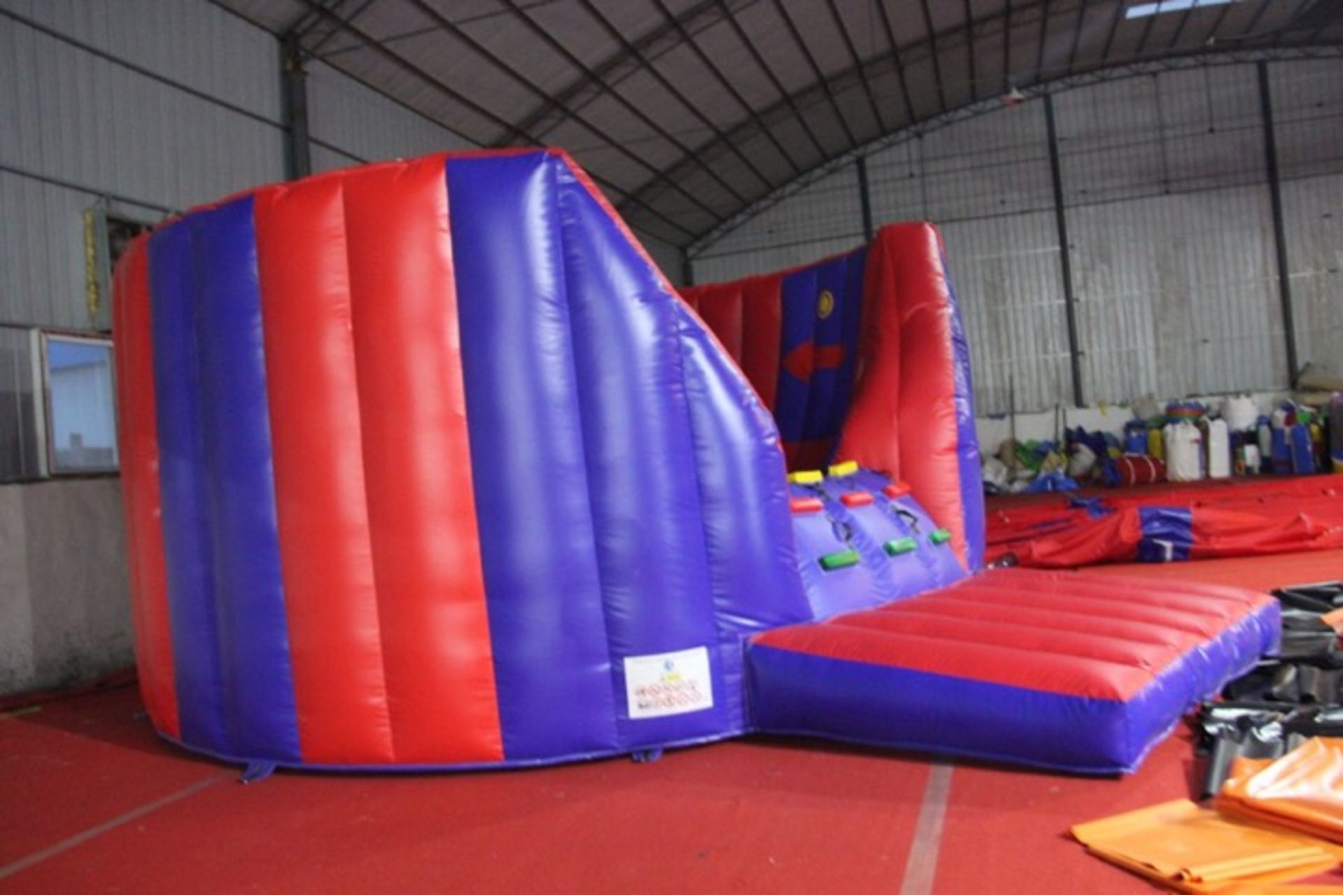 Ninja Vortex, Inflatable competition game. 6m L x - Image 2 of 18