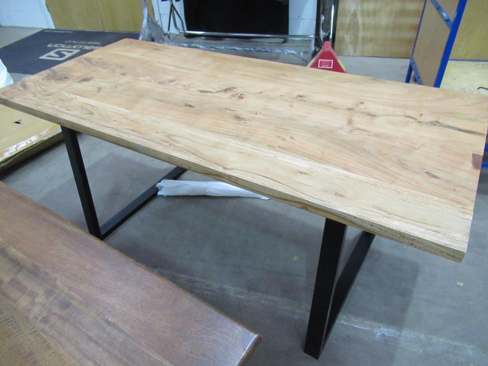 Unique Dining Table 1800mm (TUIBD-1011)