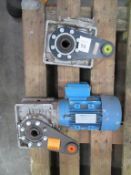 1x Motor and Gearbox and 1x Gearbox