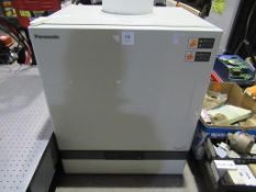 Panasonic MIR- 262-PE heated incubator