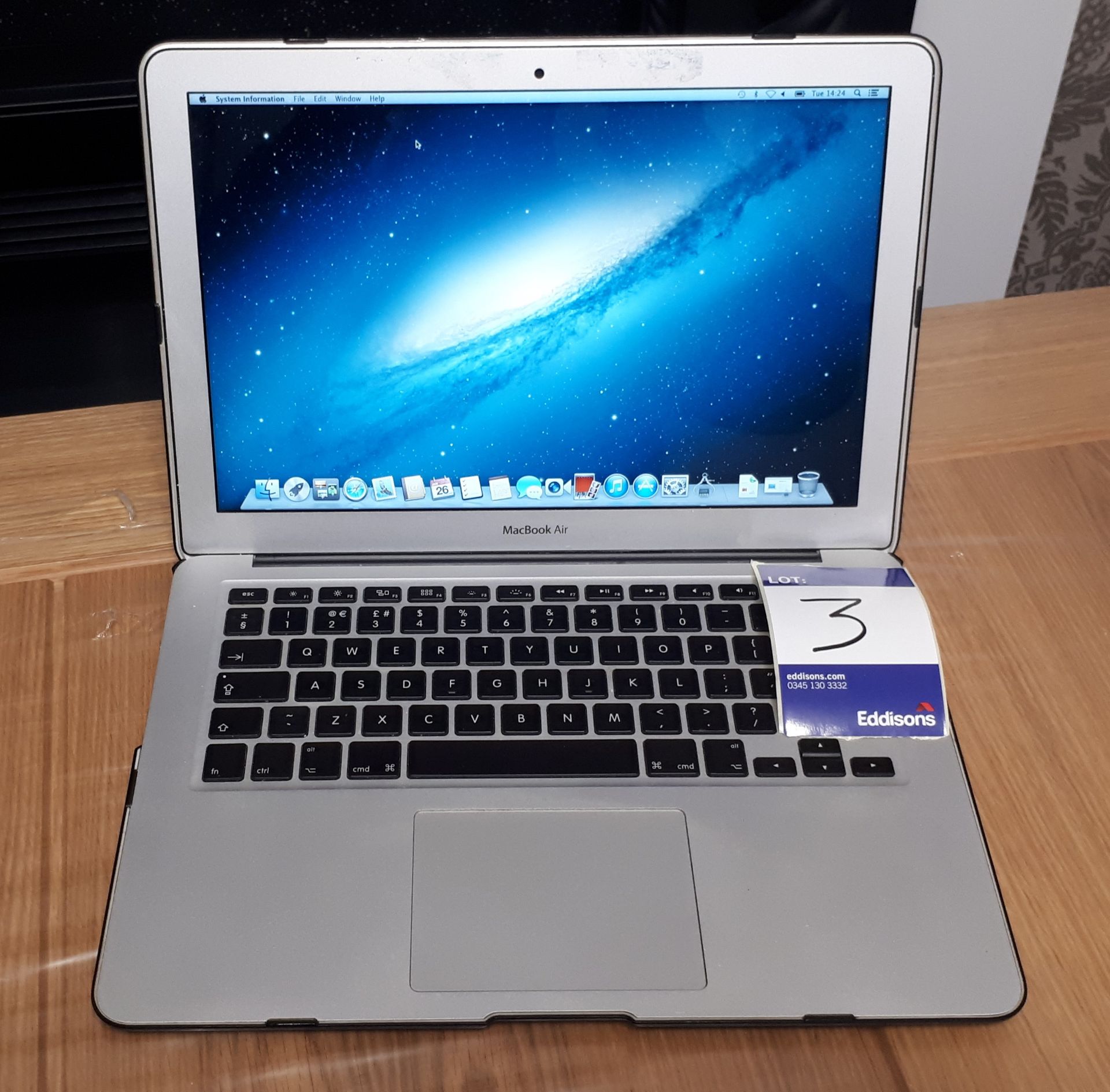 Apple MacBook Air 13” (2013), A1466, 1.3 GHz Intel - Image 2 of 8