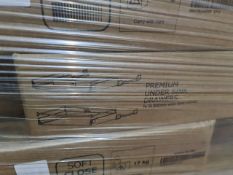 (D4) PALLET TO CONTAIN 42 x NEW BOXED 800MM PREMIU