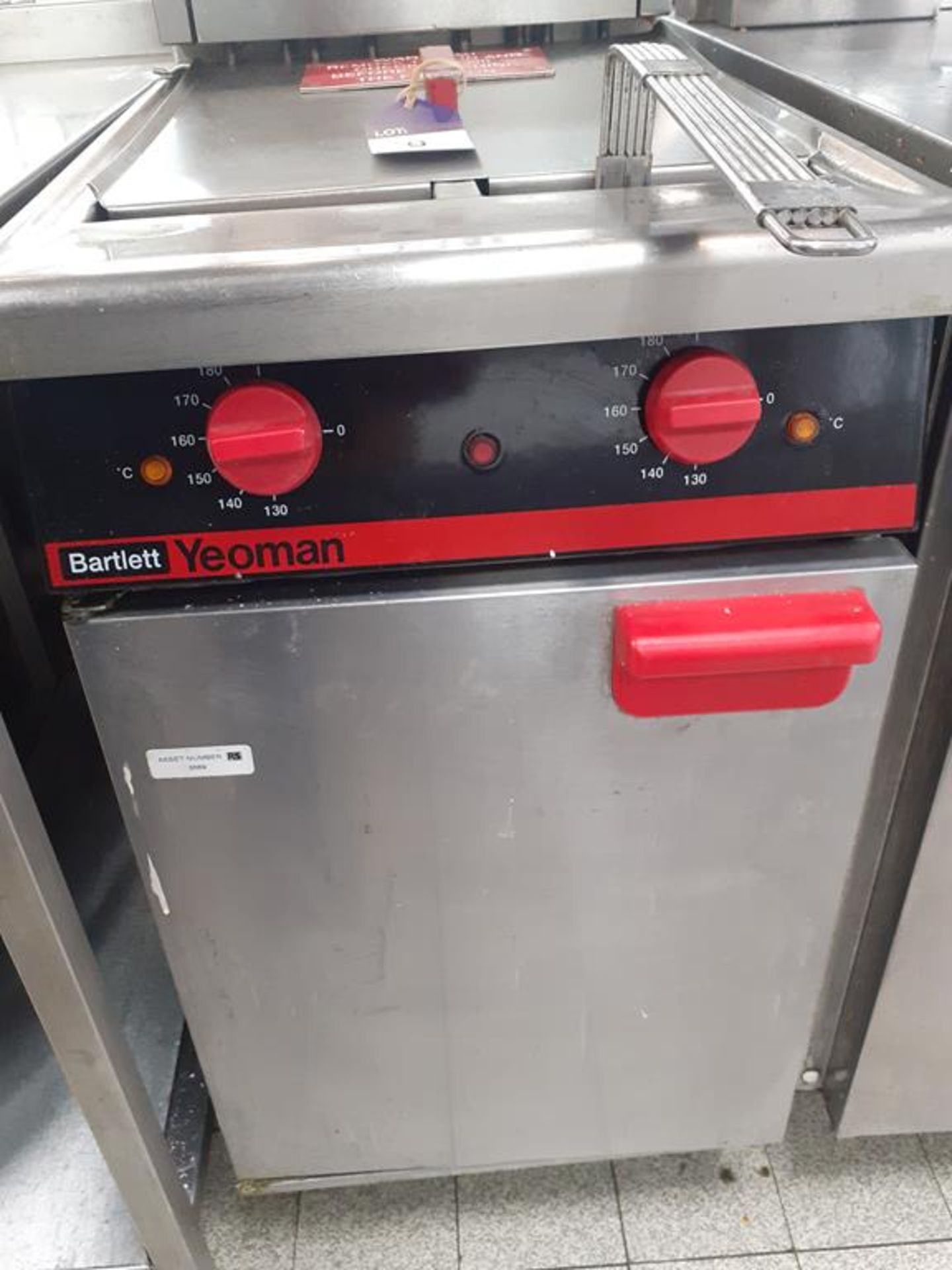 Barlett Yeoman S/S Electric Range Twin Basket Free Standing Commercial Fryer - Image 2 of 4