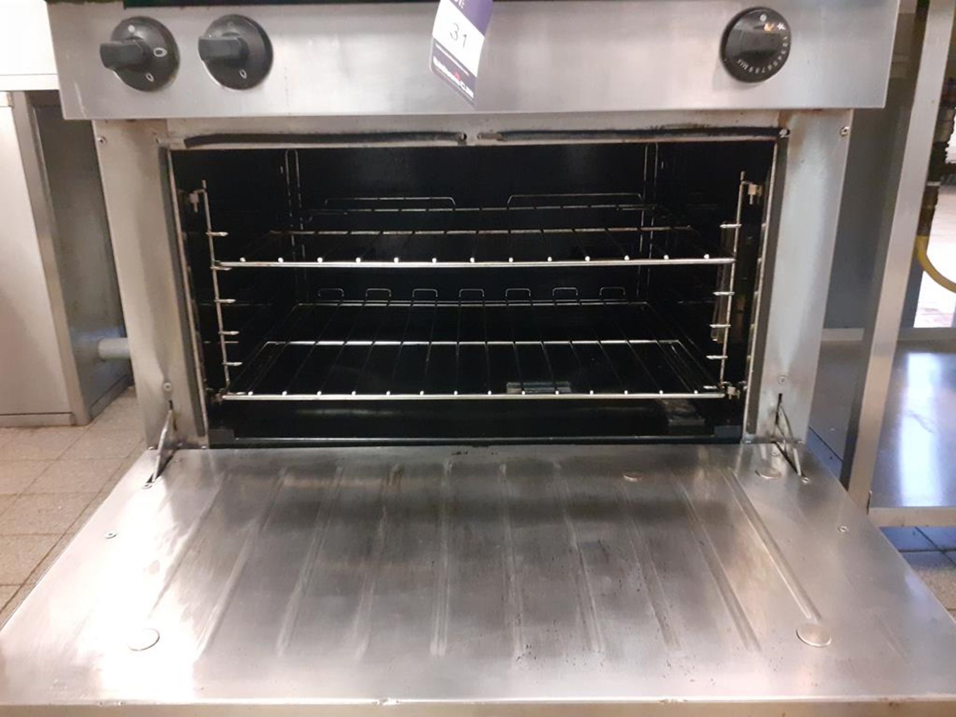 Commodore 2000 Solid Top S/S Gas Range Commercial Cooker - Image 2 of 2