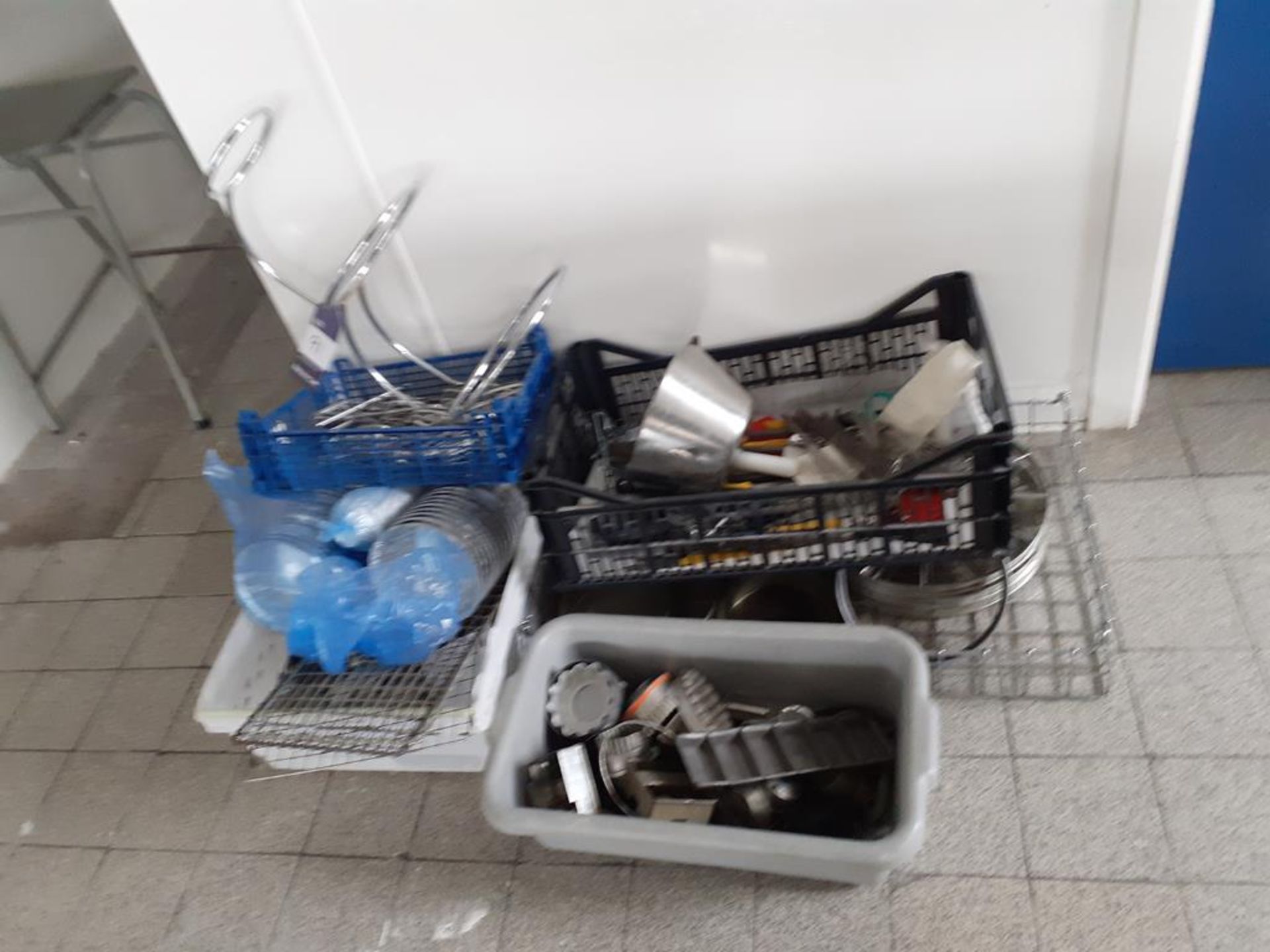 2x Serving Trolleys and Large Qty of Cookware to Inc: Pans, Trays, Pots etc. - Image 12 of 12