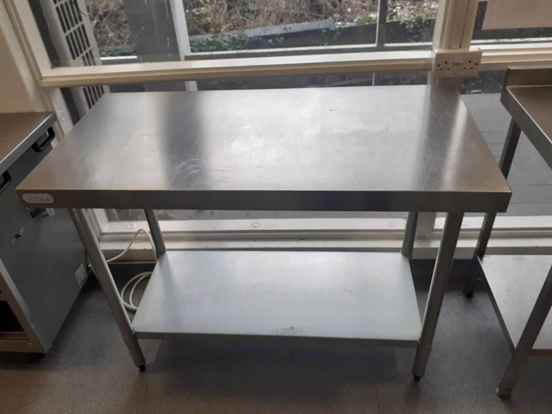 4x S/S Prep Tables and Counter Top S/S Servery