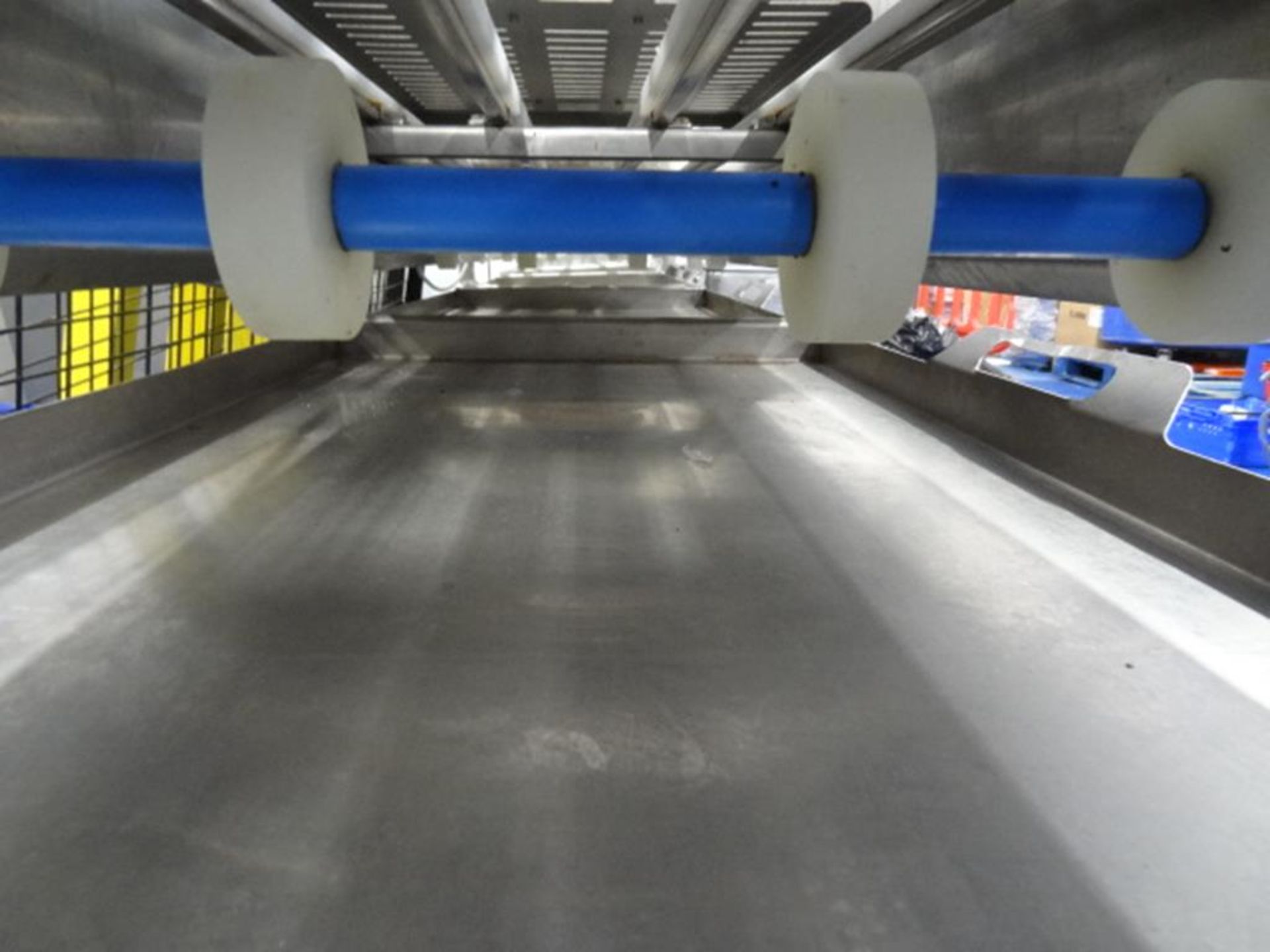 Syspal Twin lane 6 metre conveyor - Image 12 of 17