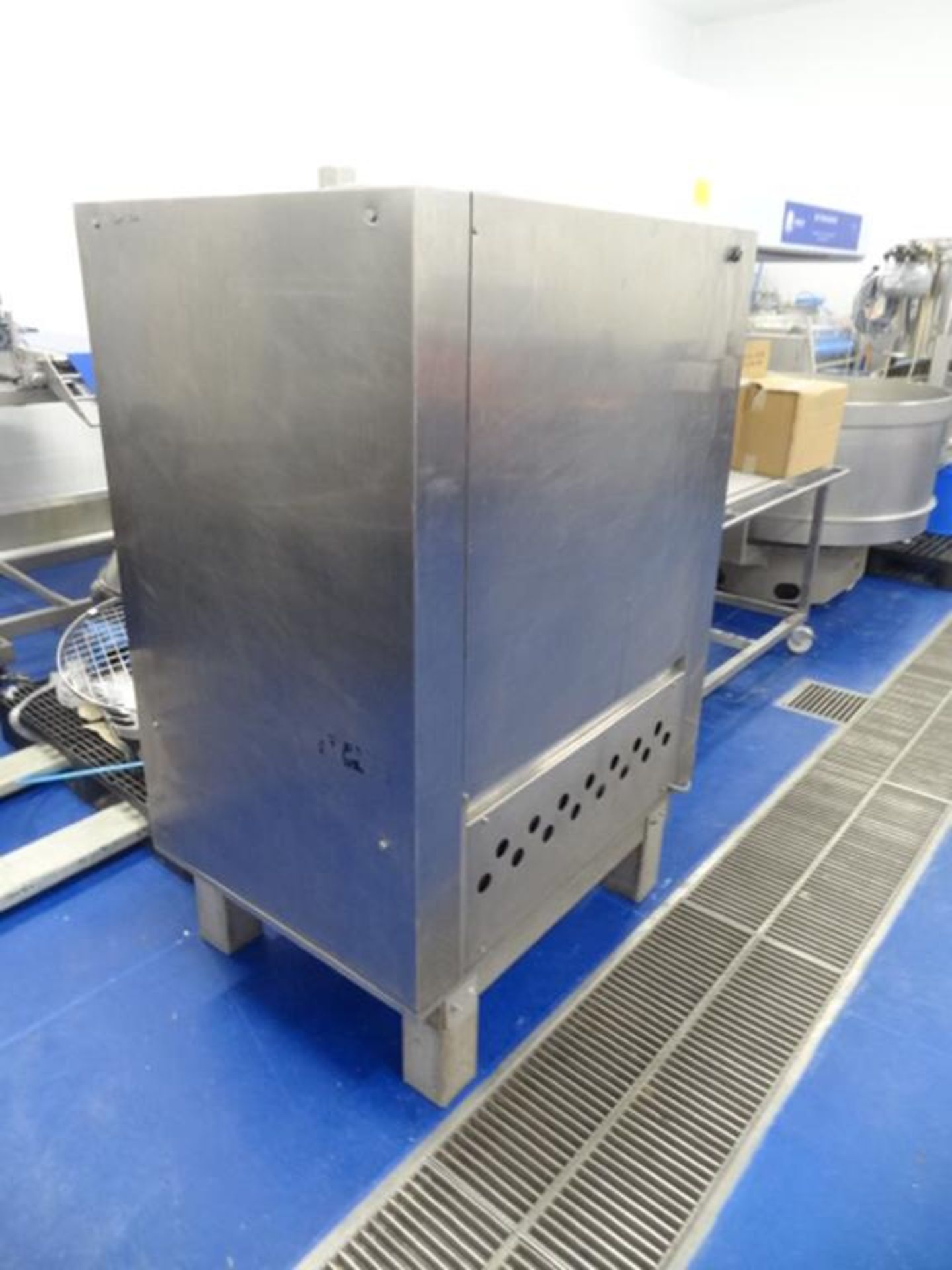 Laser ZM 200 Blade Mixer.