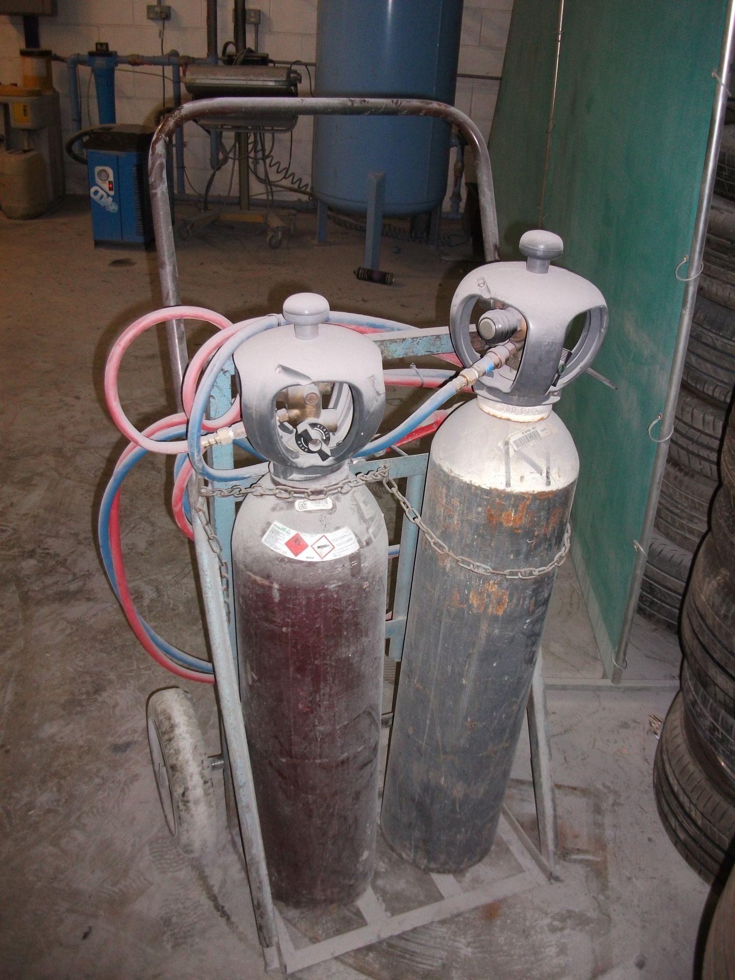 Oxy-Acetylene Burner set with trolley, (Bottles not included)