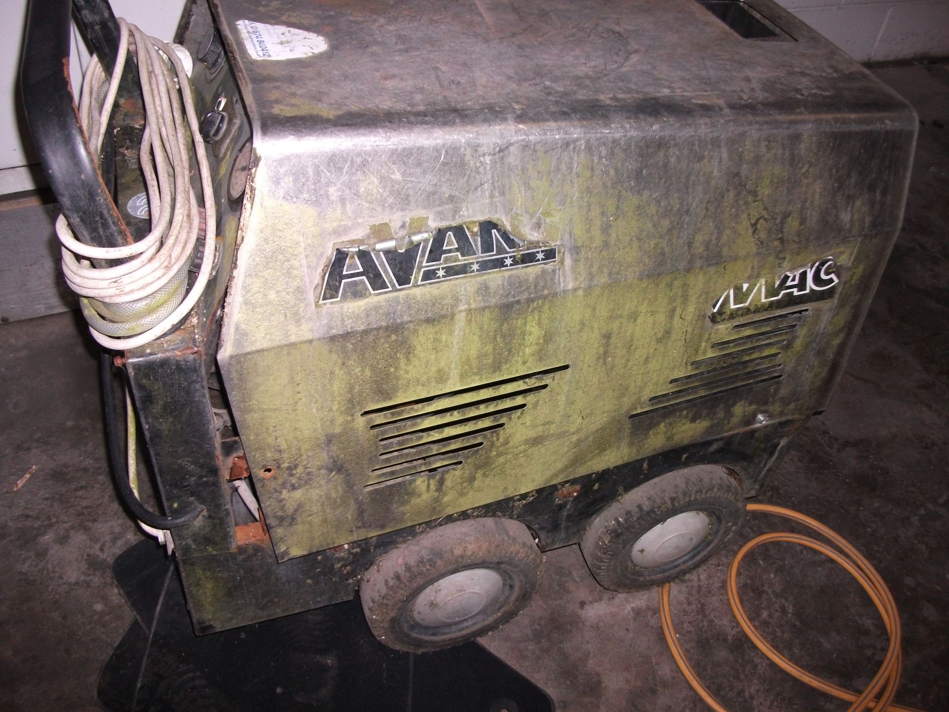 MAC AVANT industrial pressure washer, diesel hot stainless, 240V