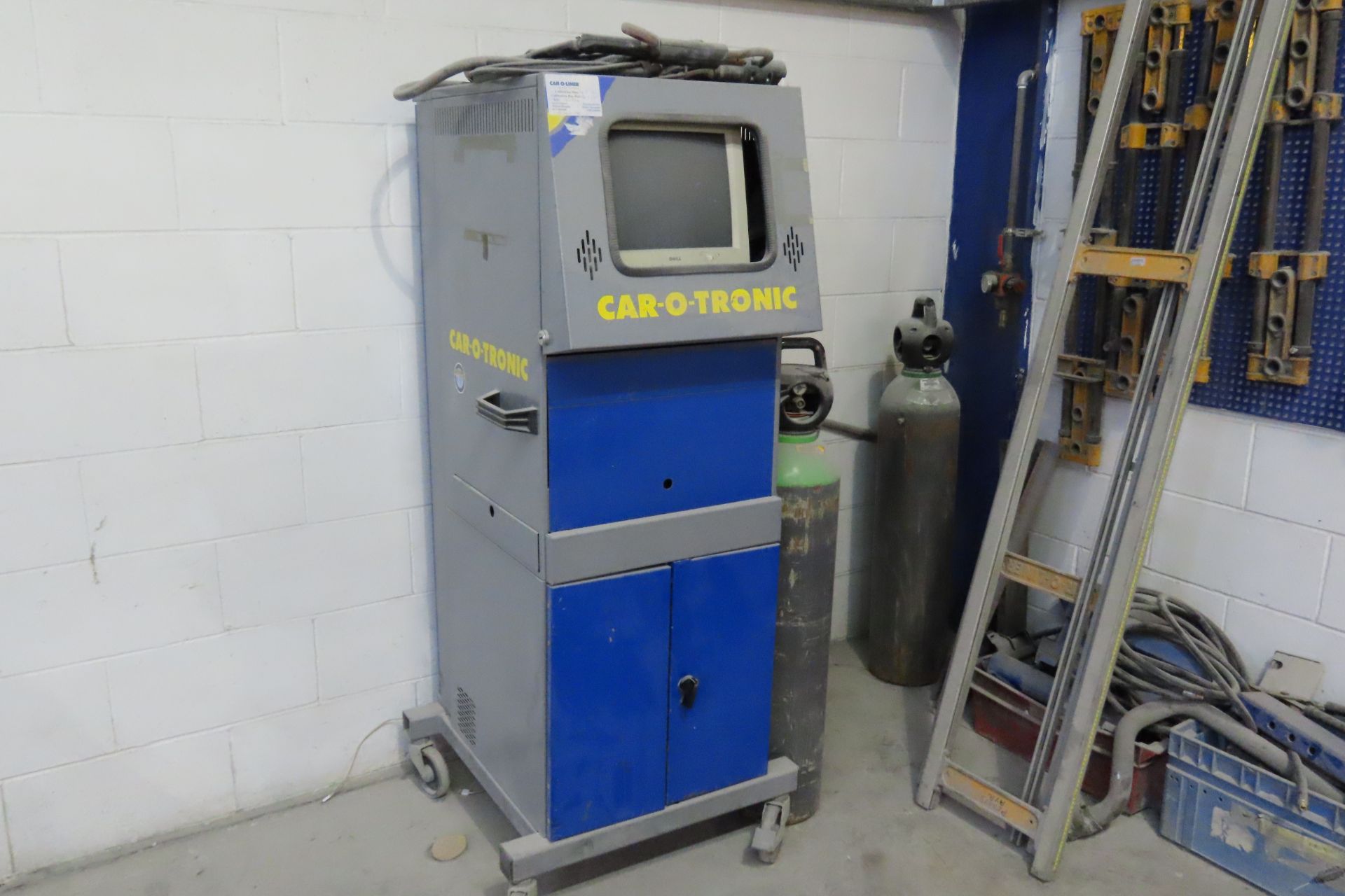 Car-o-Tronic Bench Rack, Collision Repair System Bench, Car-O-Tronic Computer. - Image 10 of 10