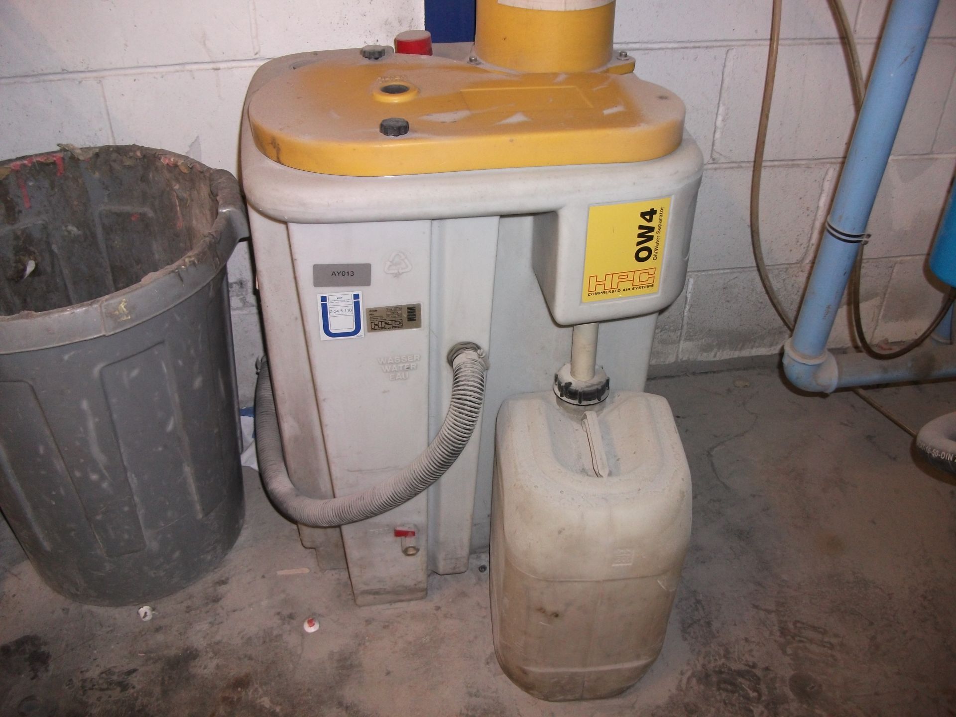 CDA refrigerant Air drier, Vertical air receiving tank and HPC OW4 oil/water separator - Image 3 of 4