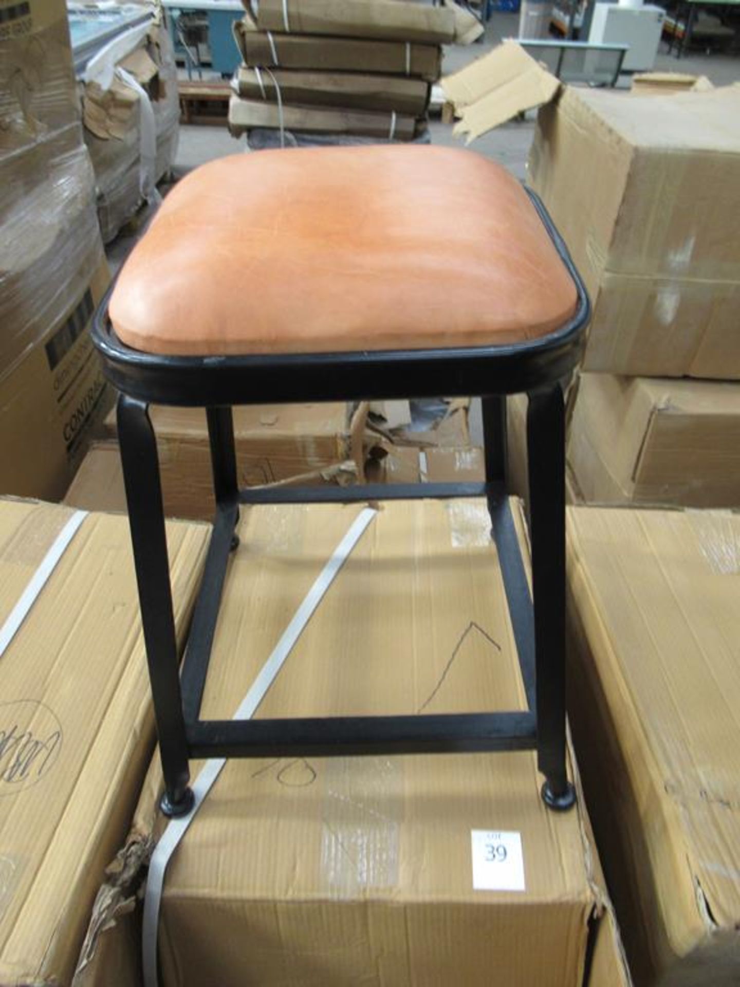 x3 Ind UPH Low Stools