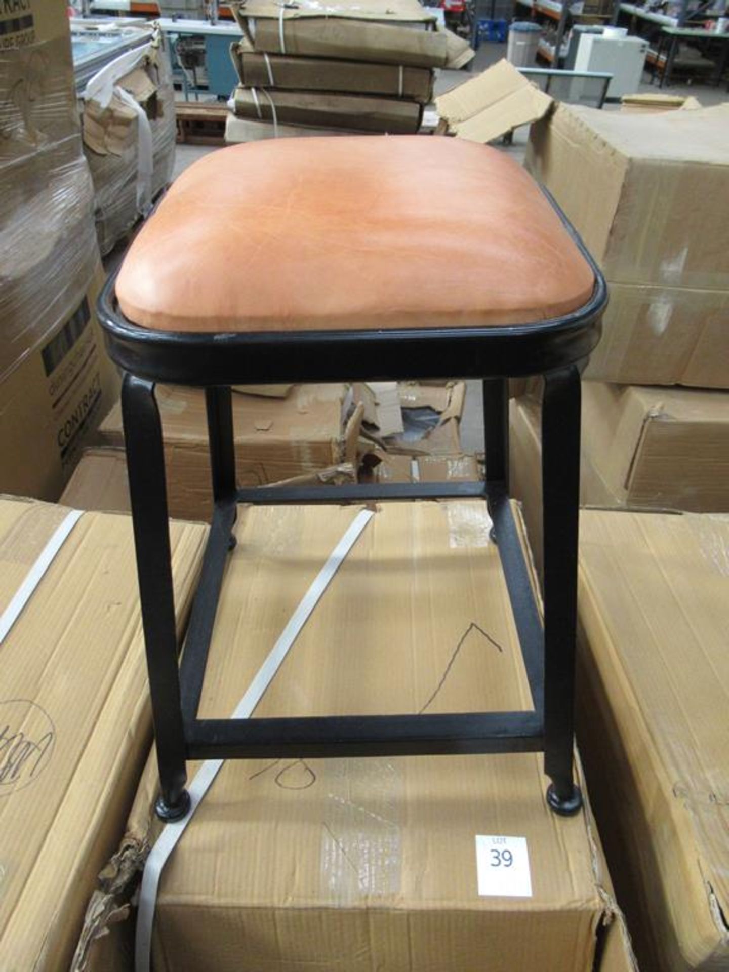 x3 Ind UPH Low Stools