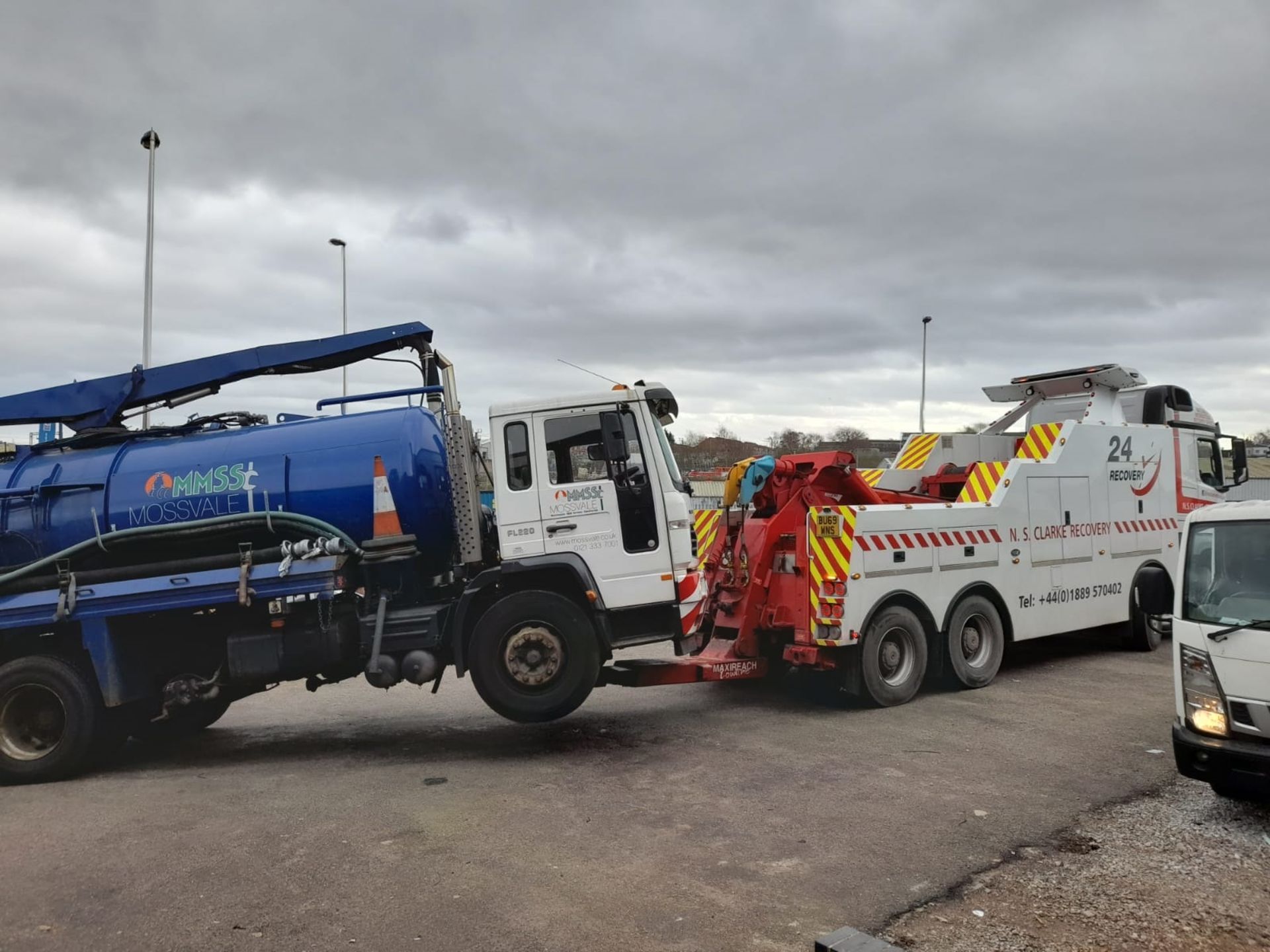 Volvo FL220 Medium Volume Jack Tanker Truck, with Gully Cleaner, with 8,050 Litre capacity Whale - Image 16 of 31