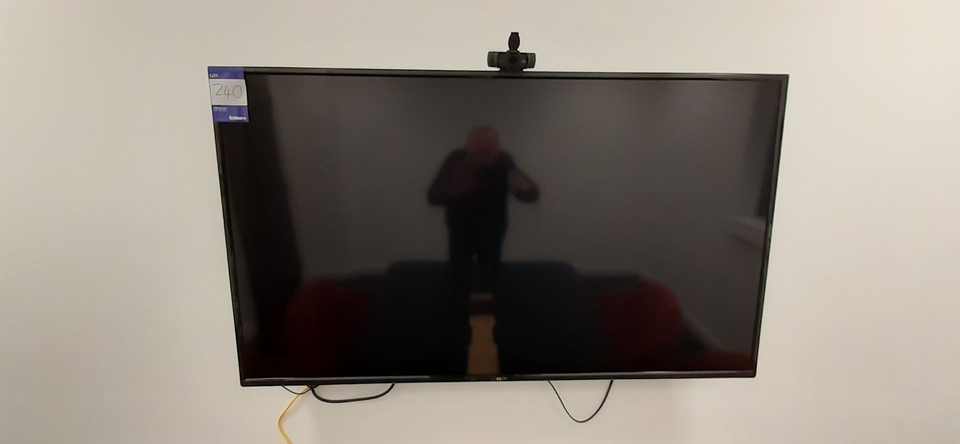 Cello 50in Smart TV with remote control