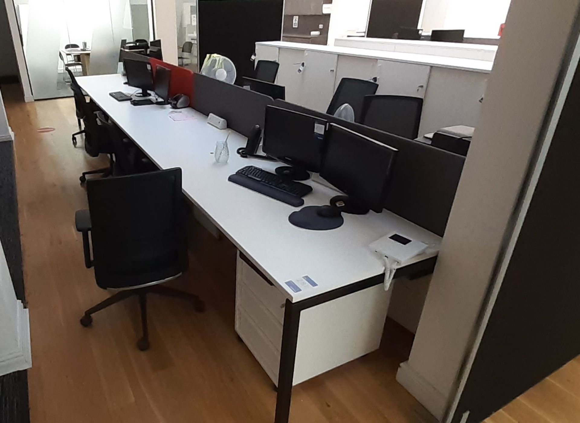 Contemporary white laminate 8-person Workstation, comprising; 5600 x 1650 Desk with privacy - Image 3 of 3