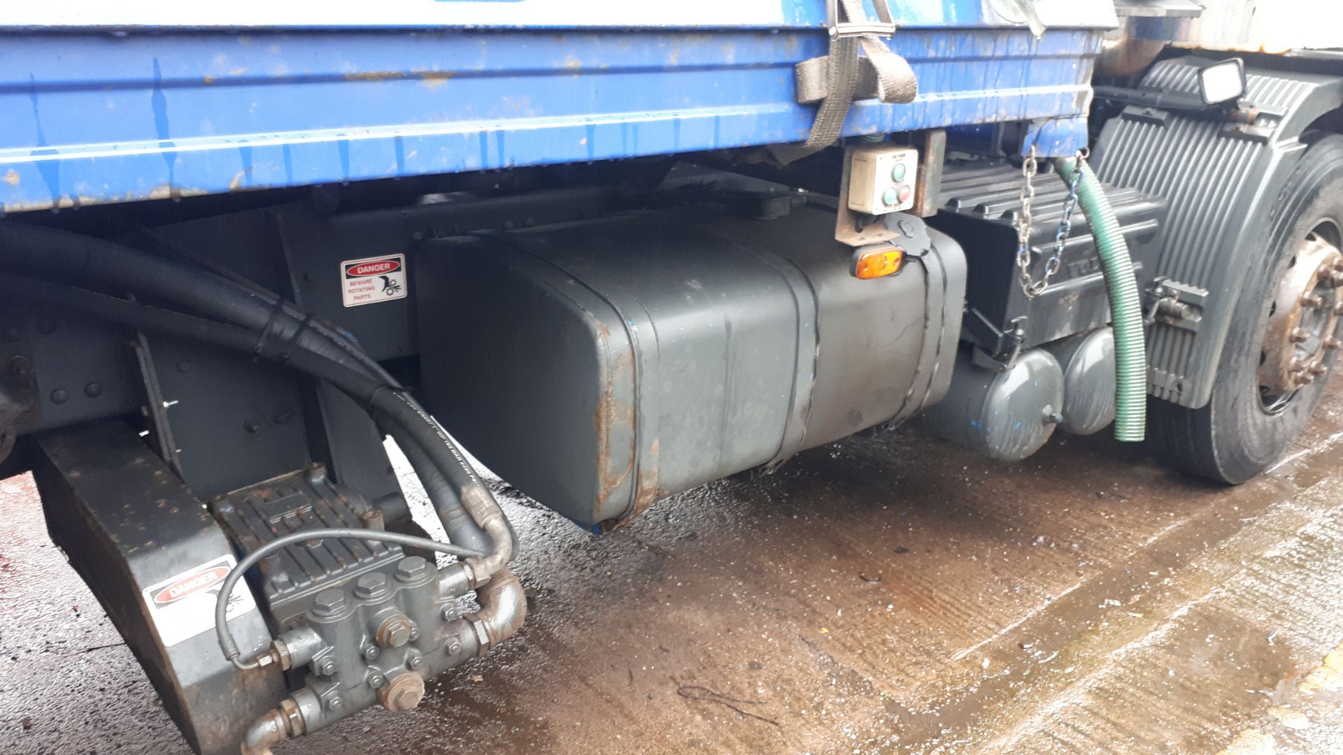 Volvo FL220 Medium Volume Jack Tanker Truck, with Gully Cleaner, with 8,050 Litre capacity Whale - Image 13 of 31