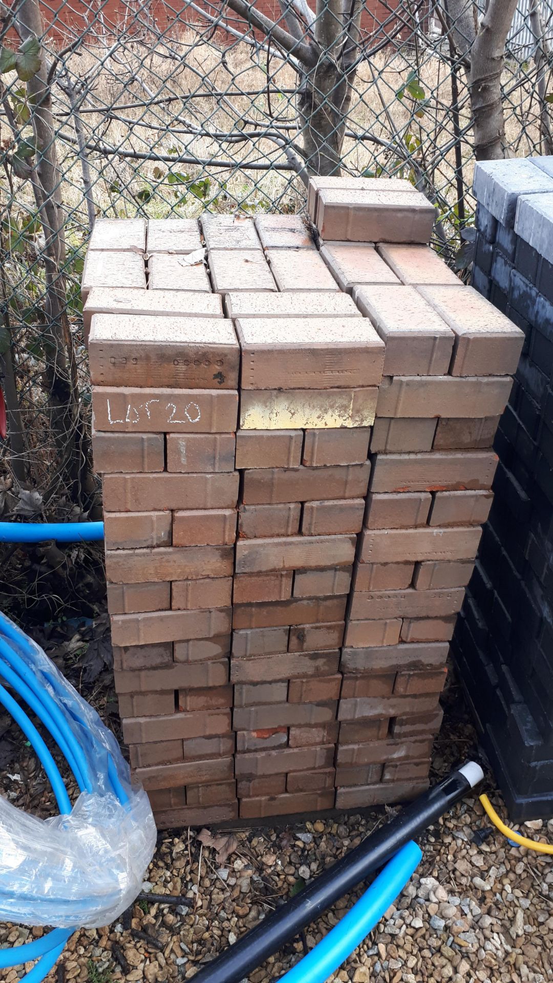 Circa 250 x Black paving bricks