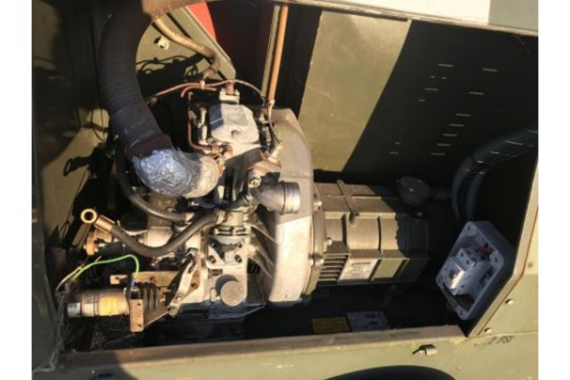 TRAILER MOUNTED LISTER 5KVA DIESEL GENERATOR EX STANDBY - Image 3 of 5