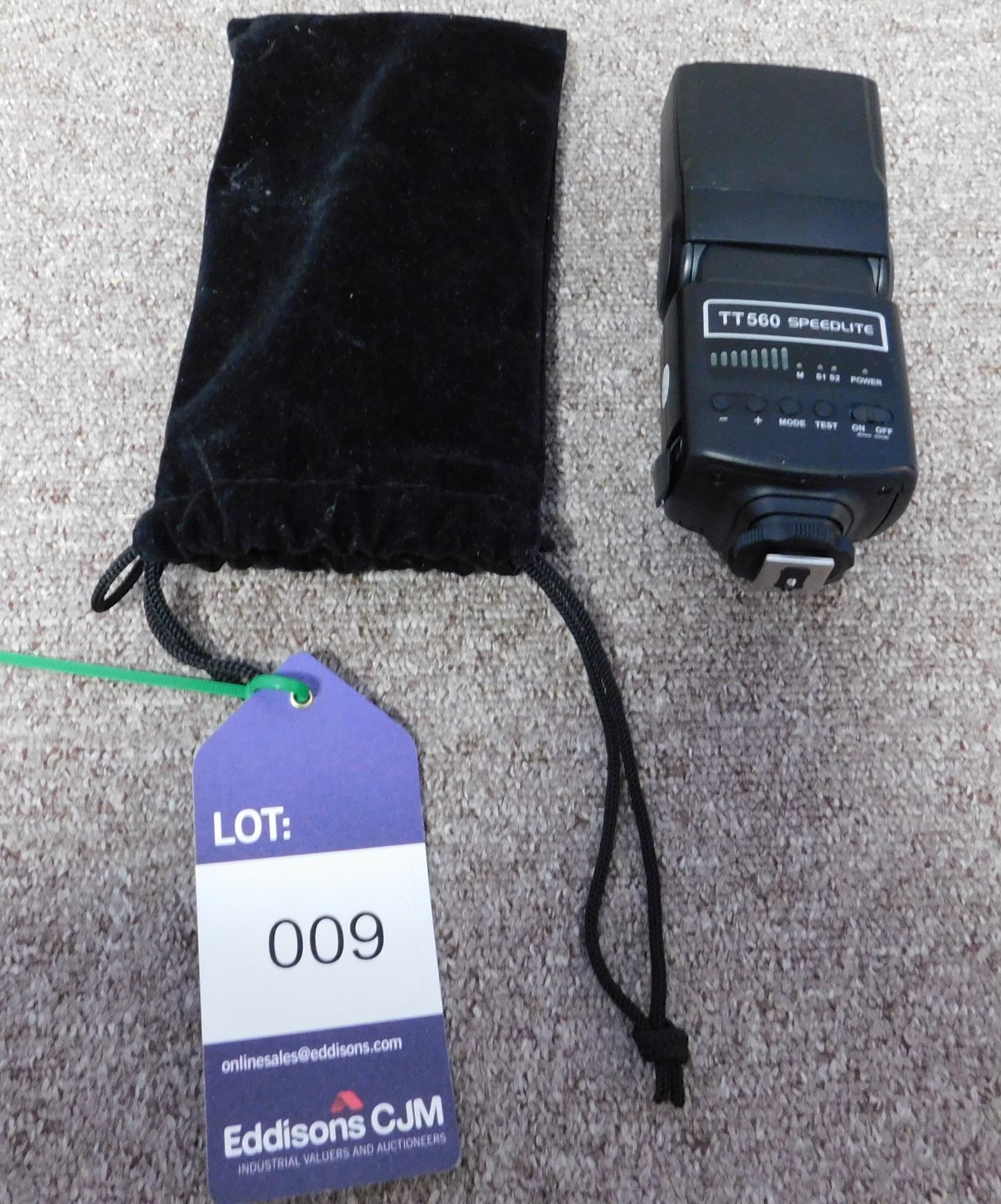 Neewer TT560 Flash Speedlite to Bag - Image 2 of 3