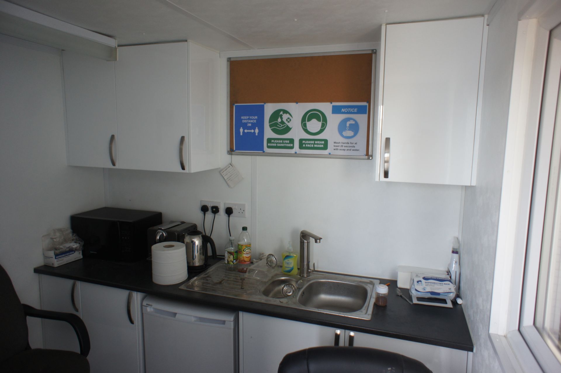 Britcab site office cabin 8.0m x 2.6m with kitchen - Image 3 of 6