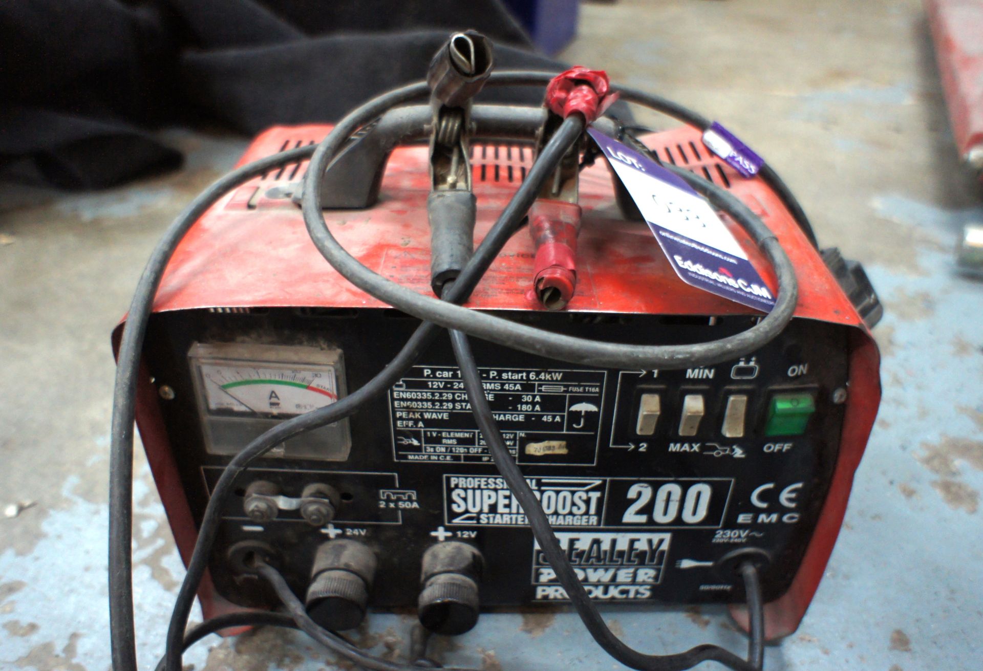 Sealey Super Boost 200 starter/charger - Image 2 of 2