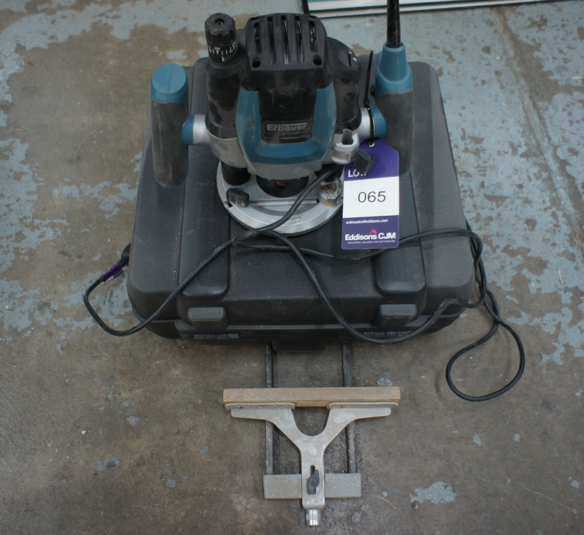 Erbauer ERB380ROU router 240volts - Image 2 of 2