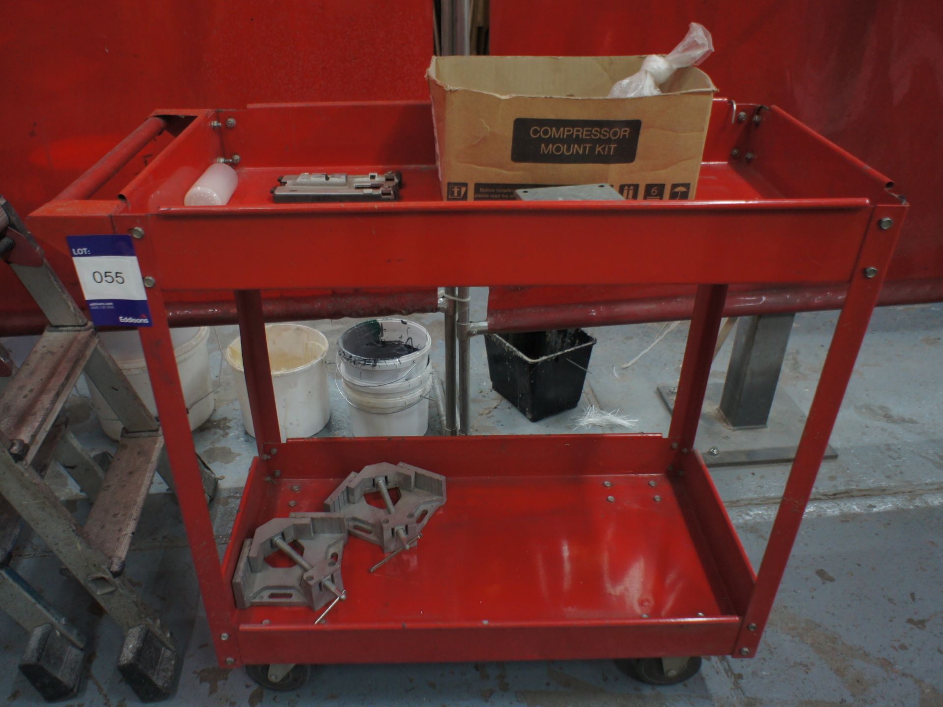 Mobile tool trolley